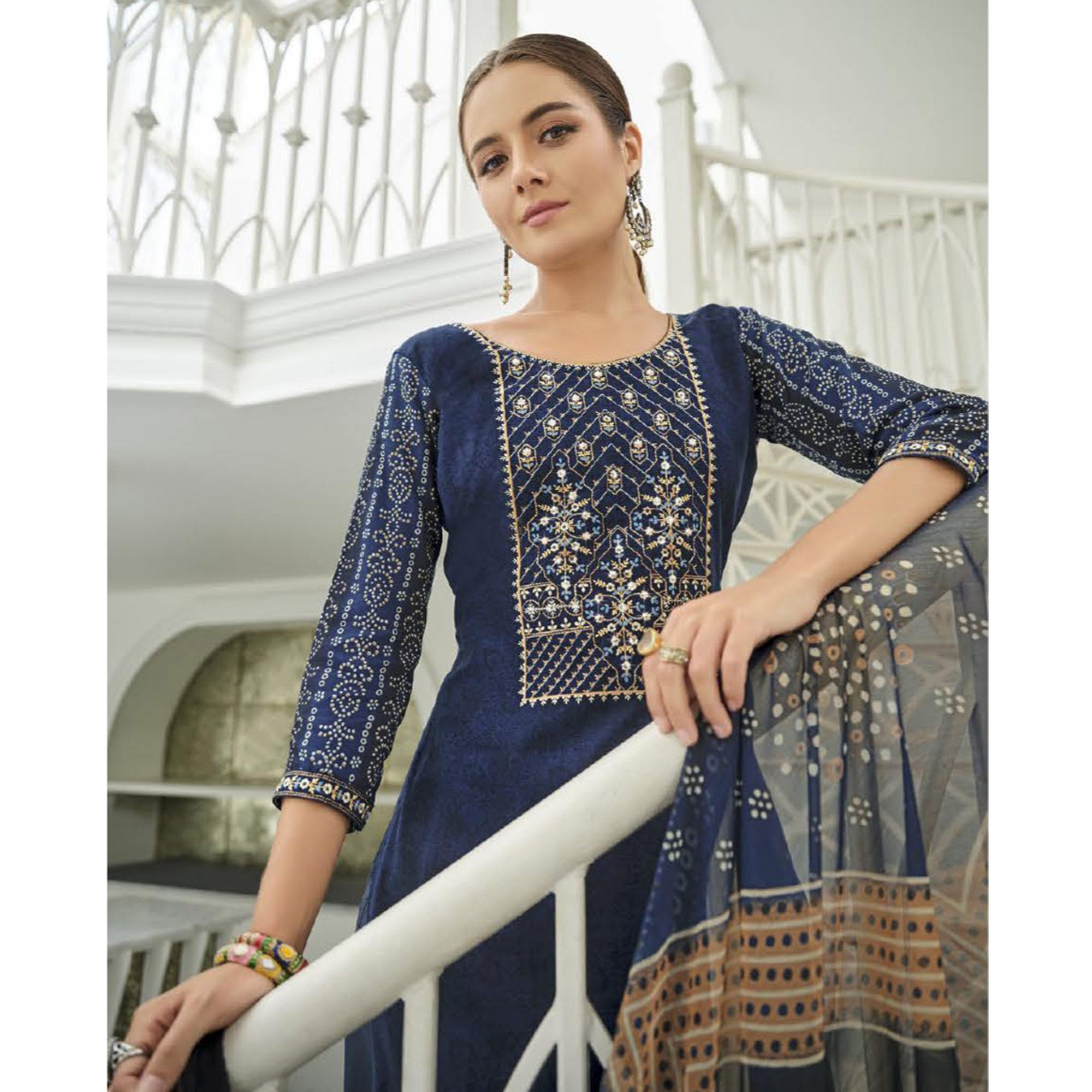 ZULFT-JASHN-498-004