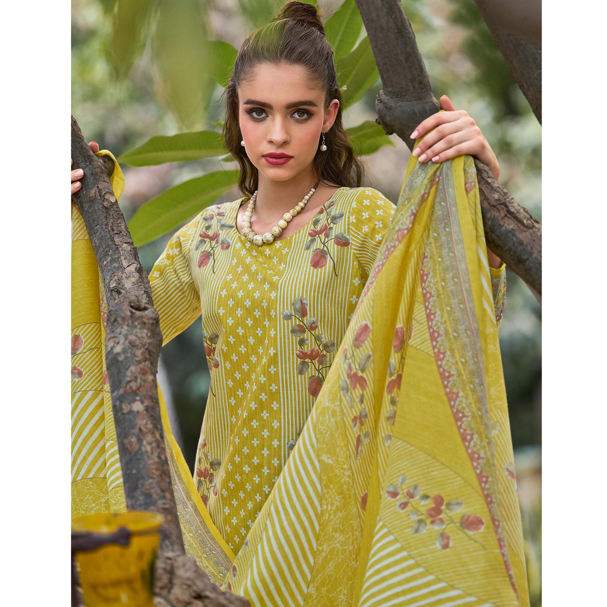 ZULFT-MARYAM5-556-006