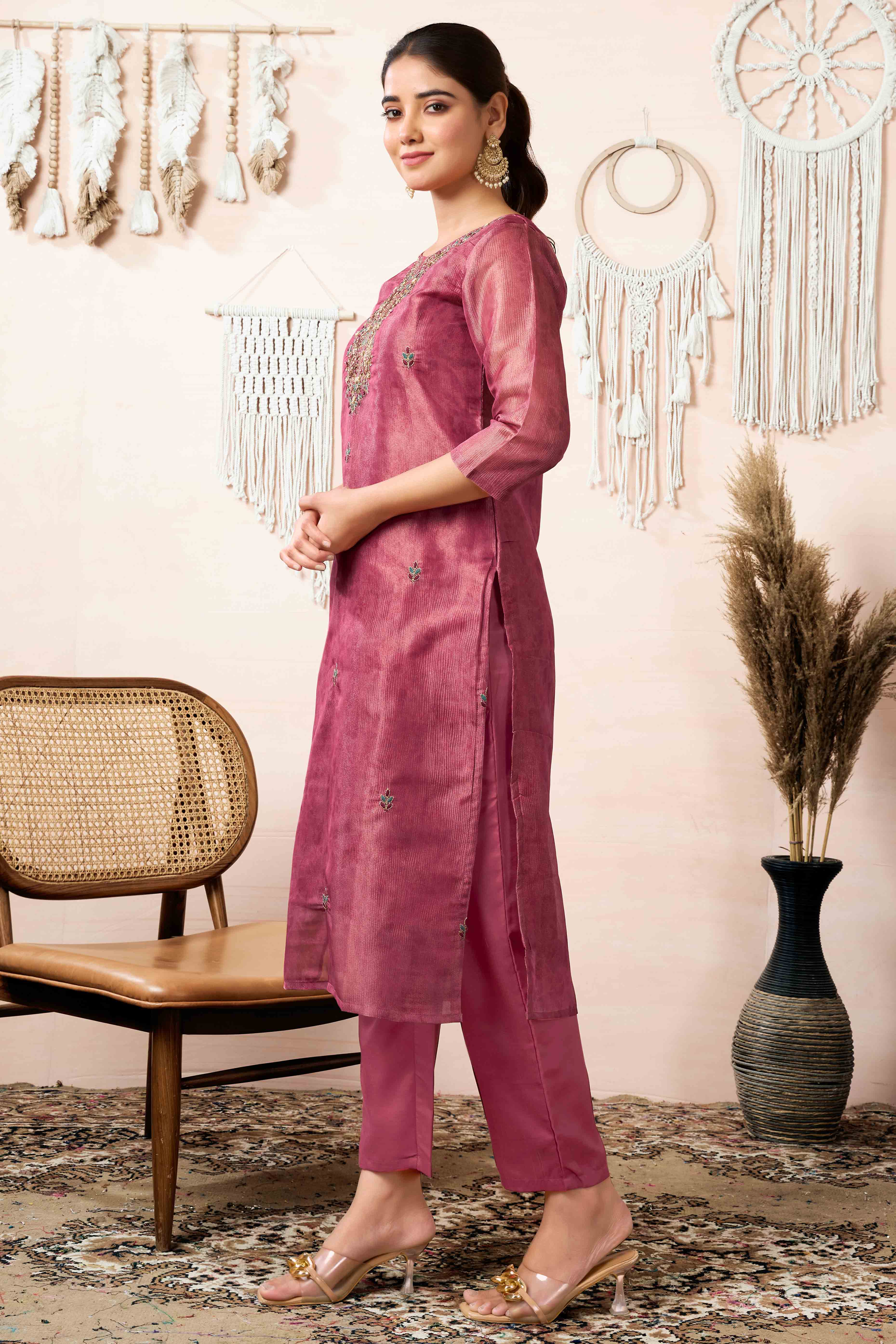 Mauve Sequins Embroidered Shimmer Straight Salwar Suit