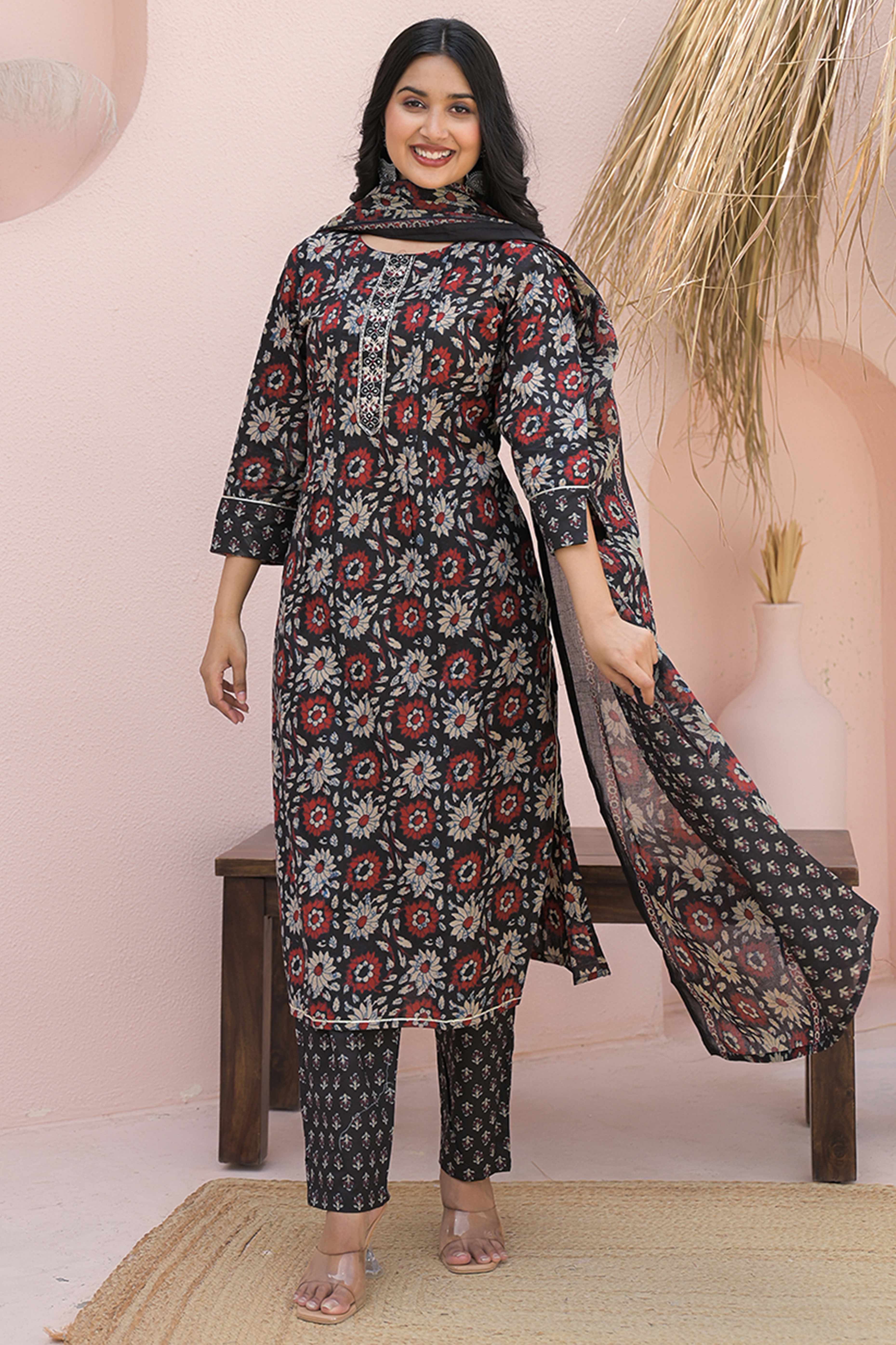 Black Floral Printed Salwar Suit in Breathable Pure Cotton for Effortless Style