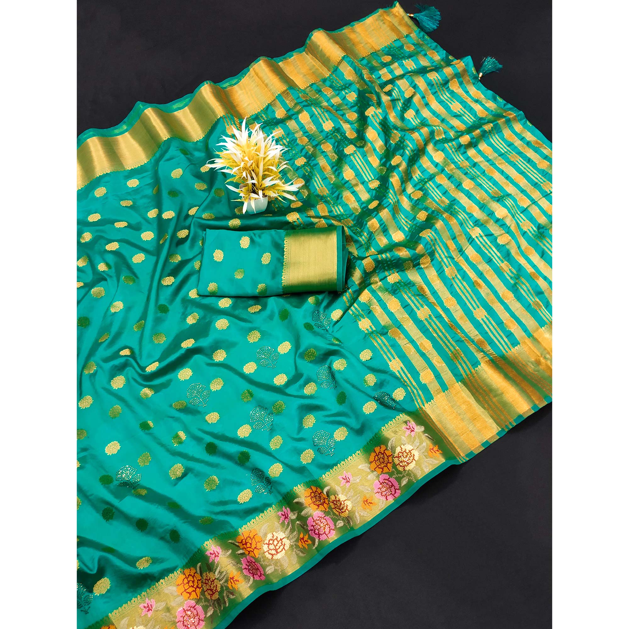 Rexona Green Zari Woven Jacquard Saree With Embroidery Border