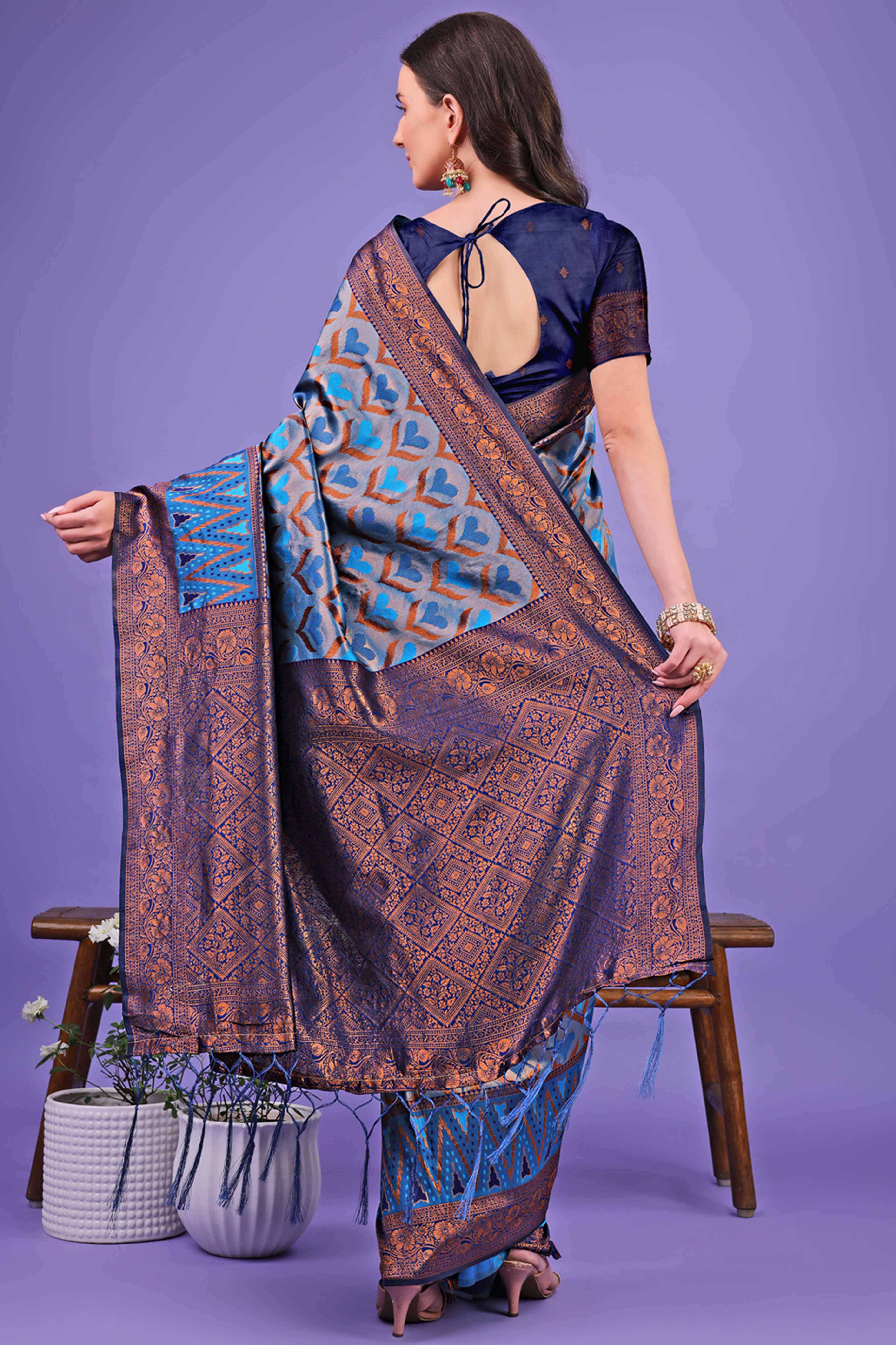 Blue Heart Motif Zari Woven Lichi Cotton Silk Saree With Flowing Tassels