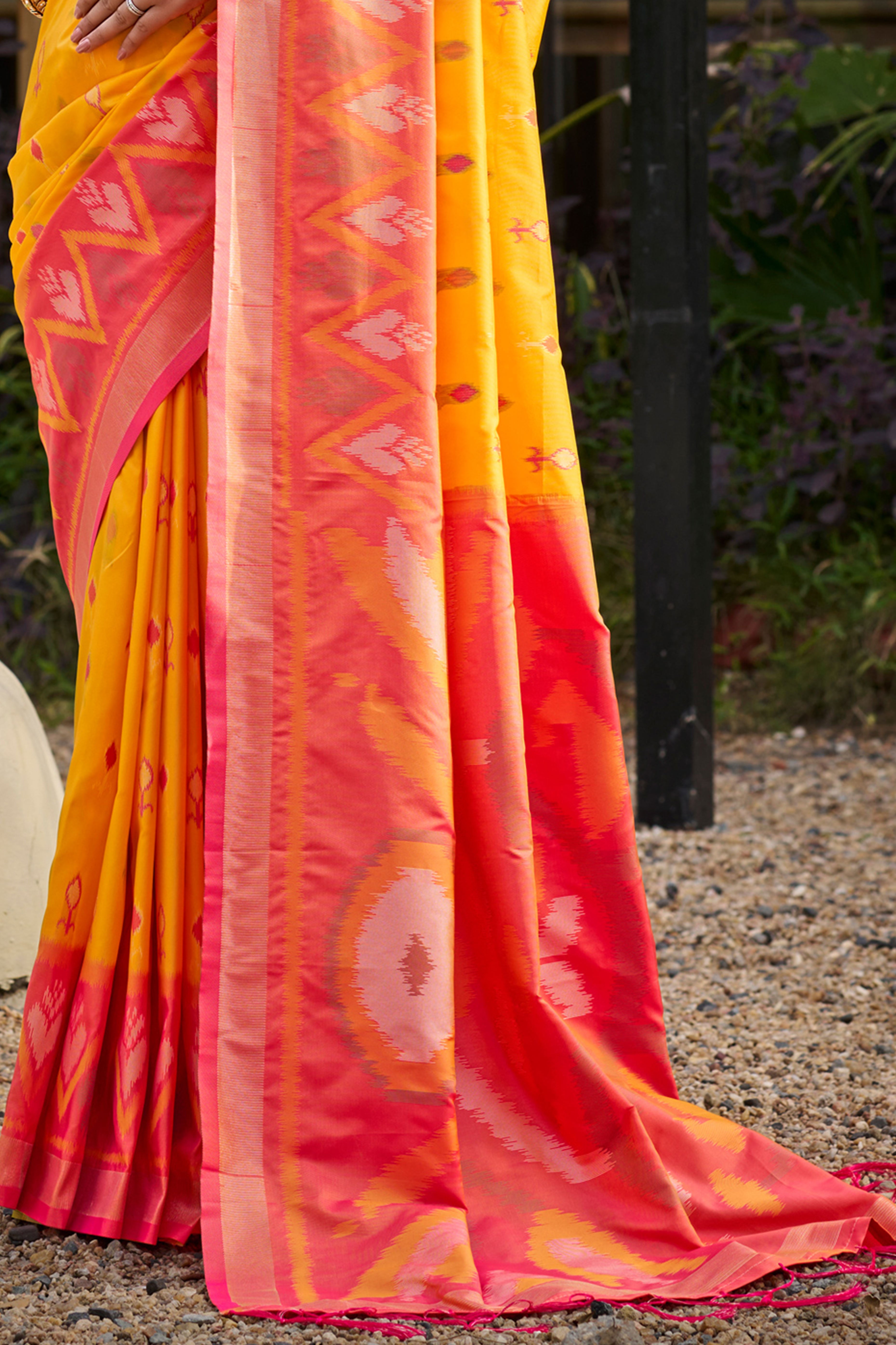 Elegant Yellow Pochampally Ikkat Silk Blend Saree Featuring Intricate Weaving & Tassel Pallu