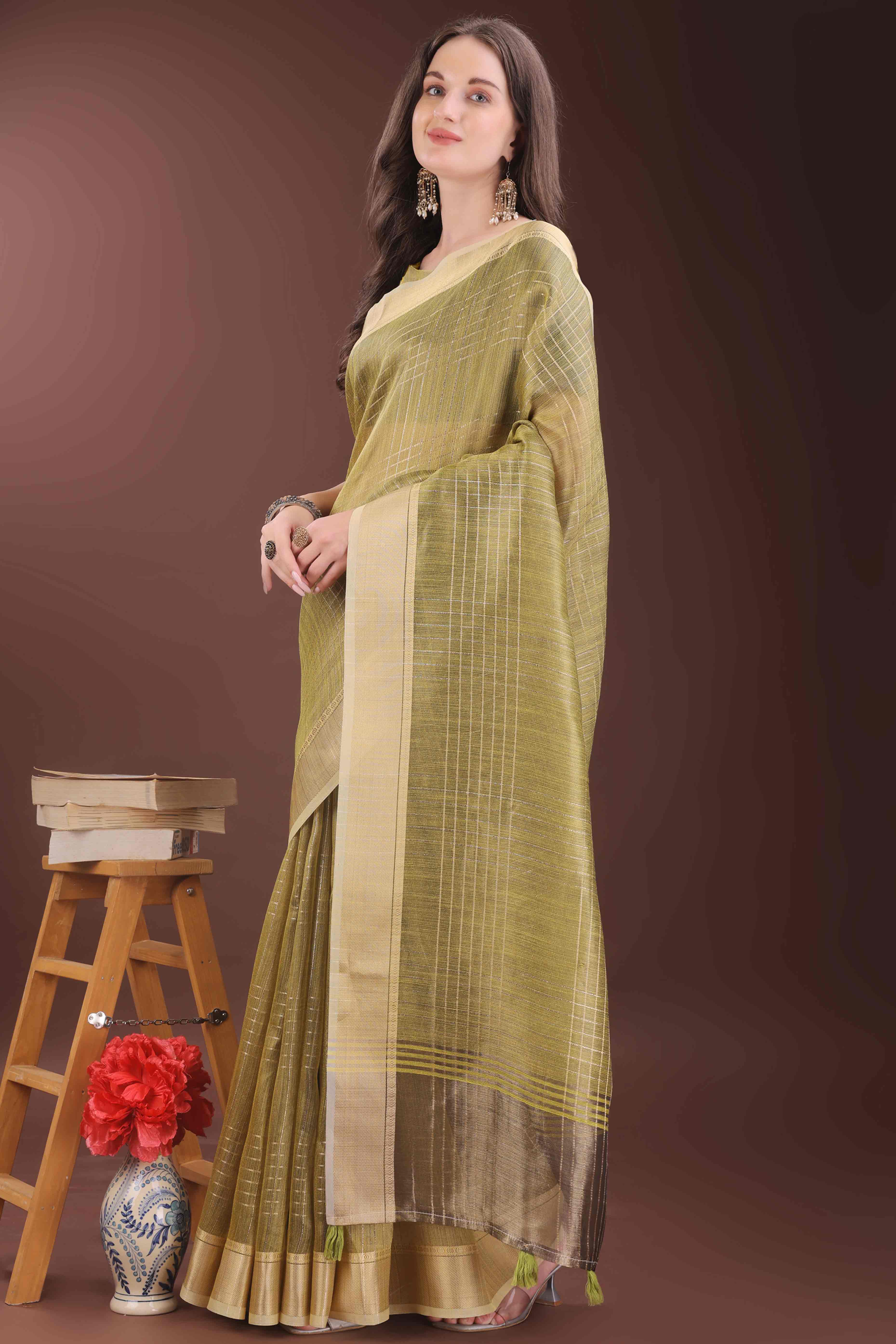 Mehendi Green Organza Saree With Zari Weaving Check Patterns & Elegant Tassel Accents