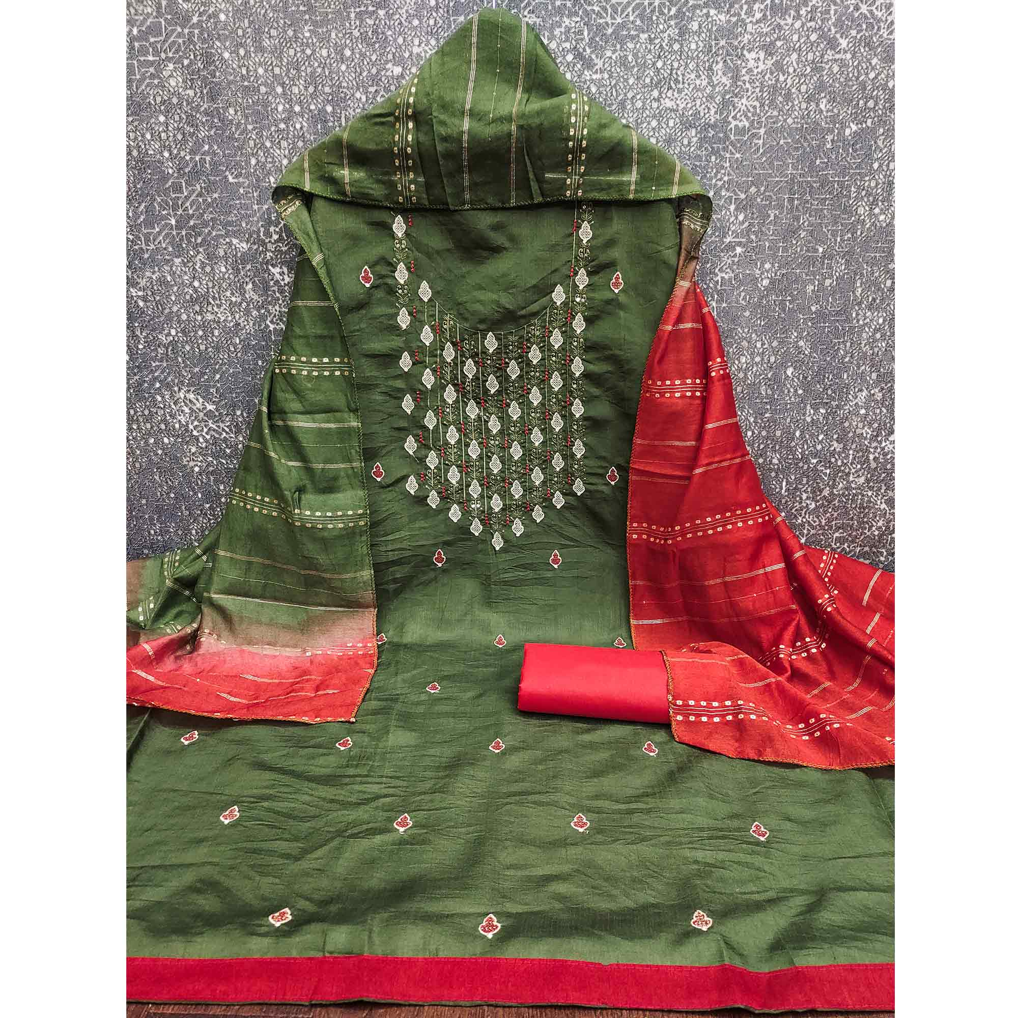 Elegant Green Floral Thread & Sequins Embroidered Silk Blend Dress Material