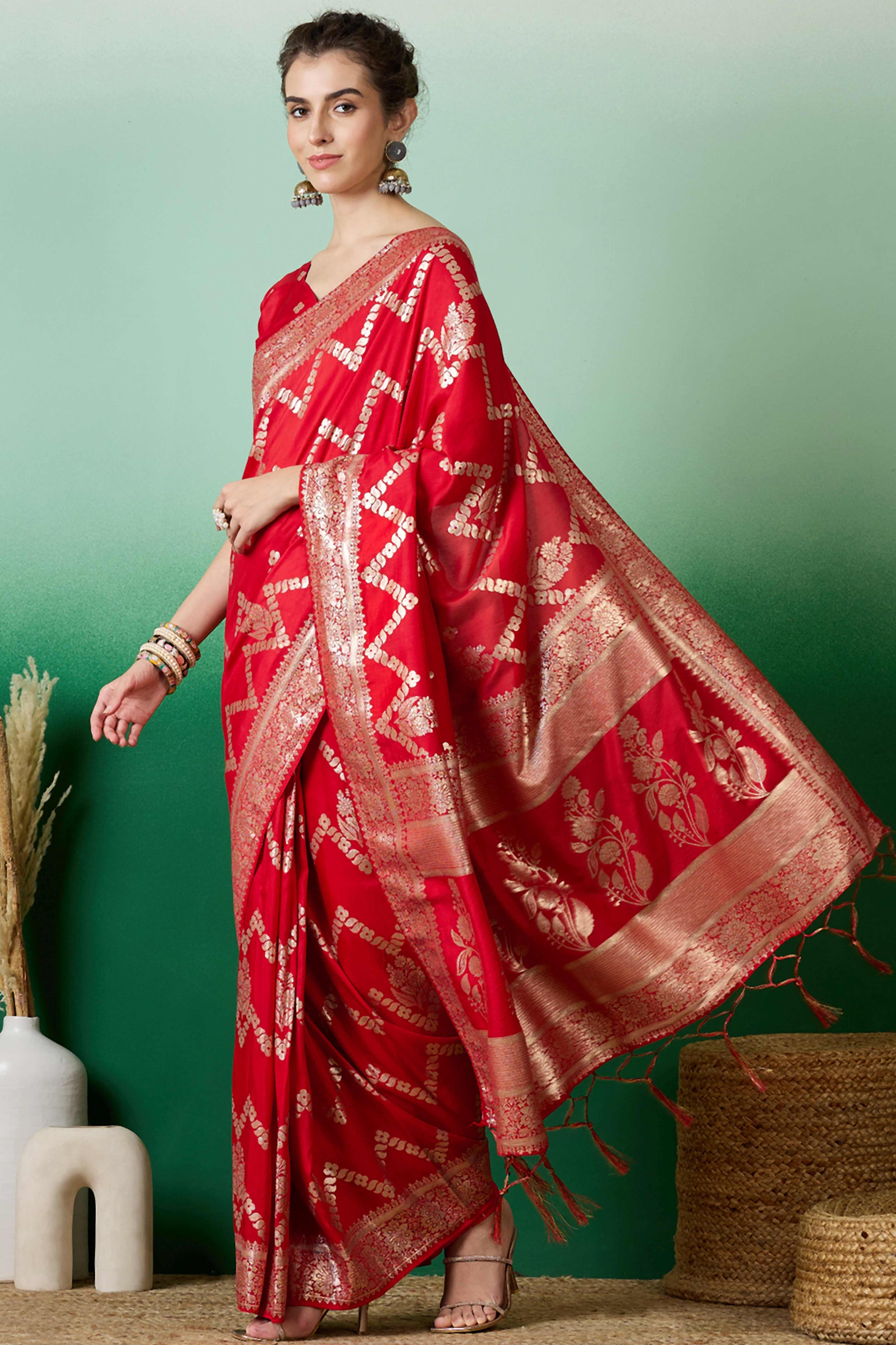 Red Cotton Blend Jacquard Saree Adorned With Floral Weaving & Graceful Tassel Pallu