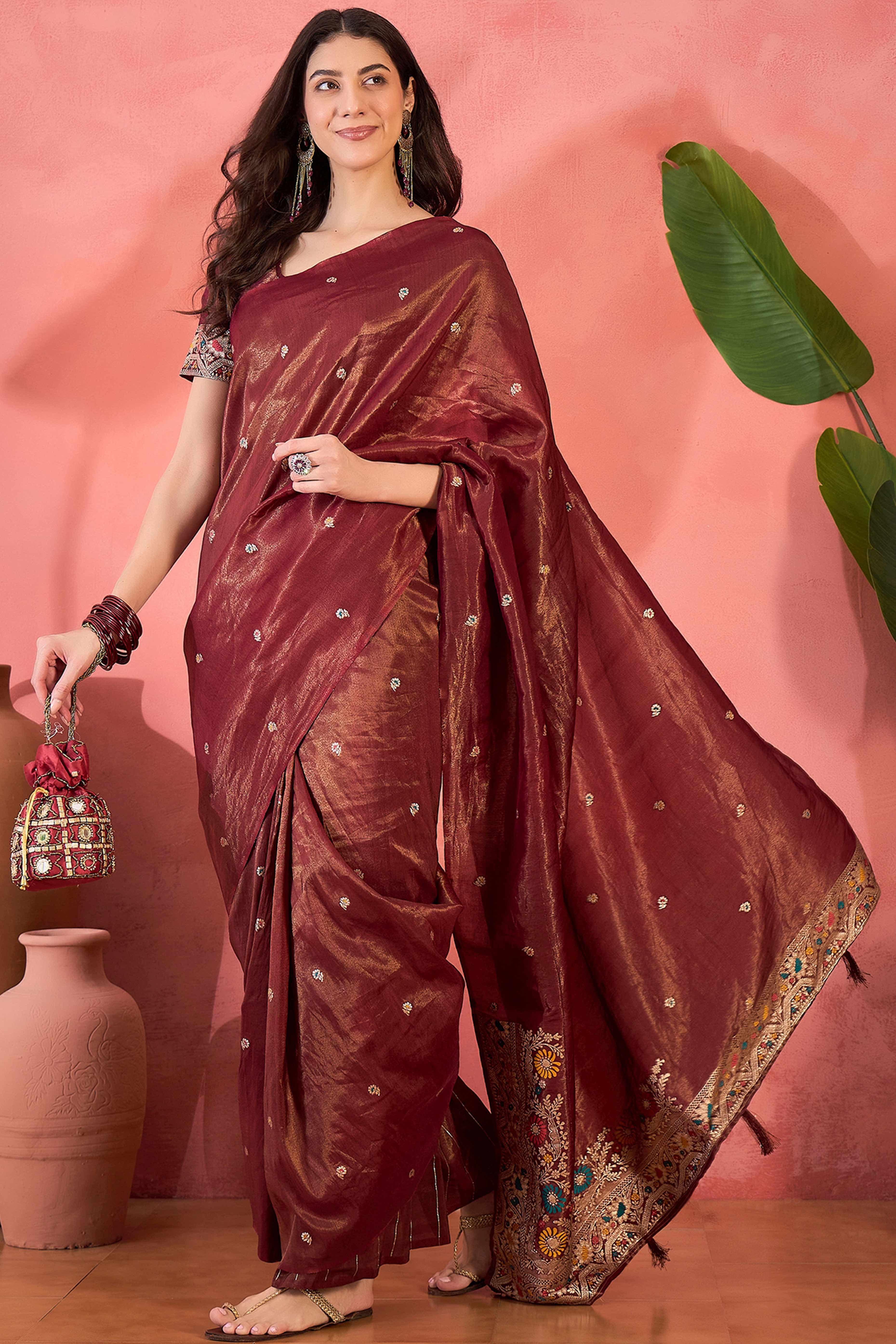 19Floral Zari Woven Maroon Saree In Shimmer Finish With Elegant Tassel Pallu