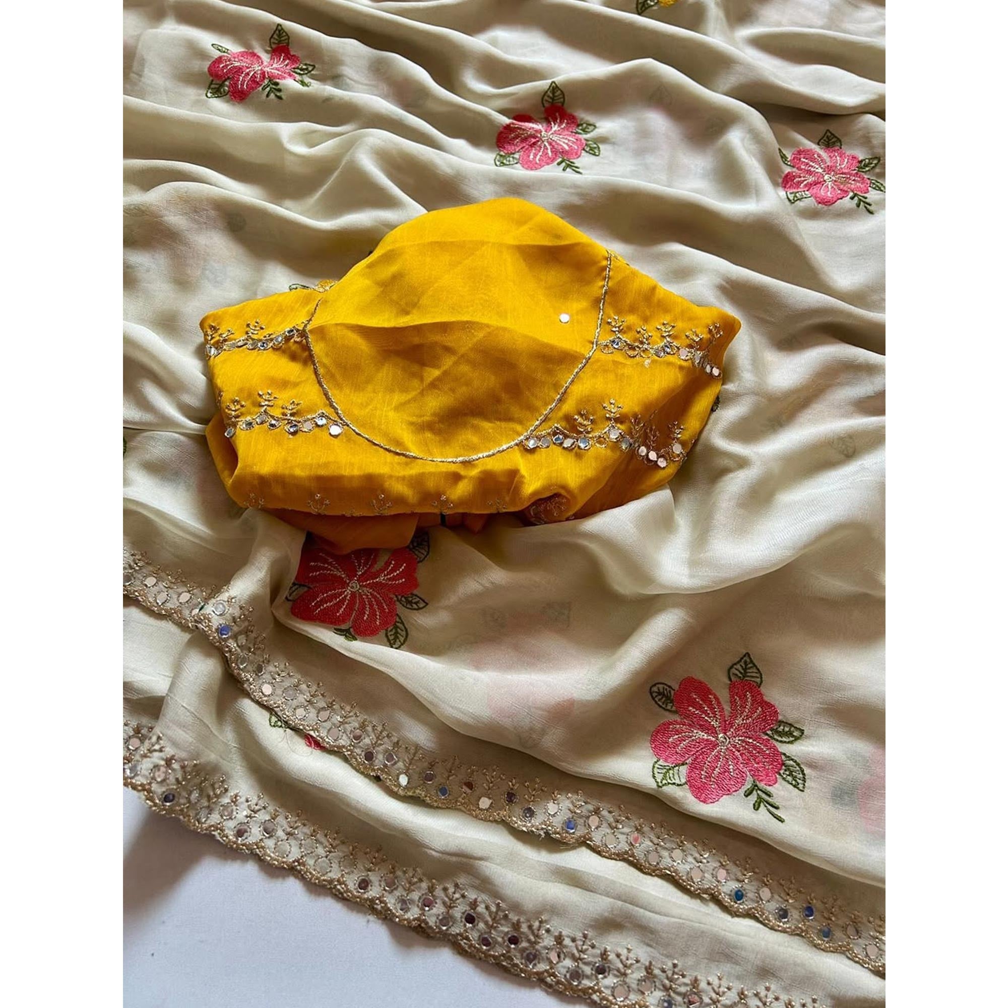 Cream Floral Thread Work Saree Silk Blend Beautiful Mirror Border Festive Glamour