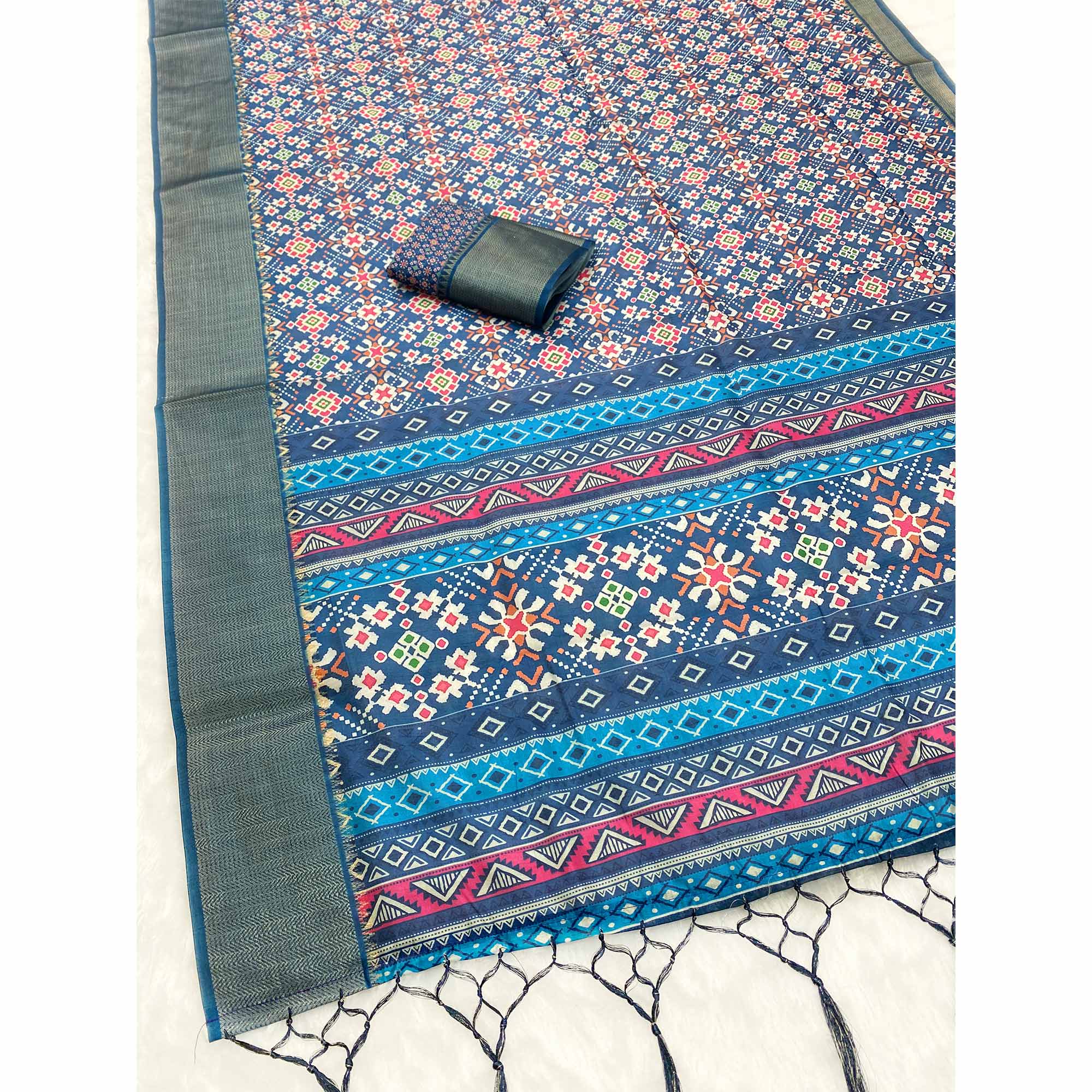 Blue Dola Silk Saree Featuring Traditional Patan Patola Print