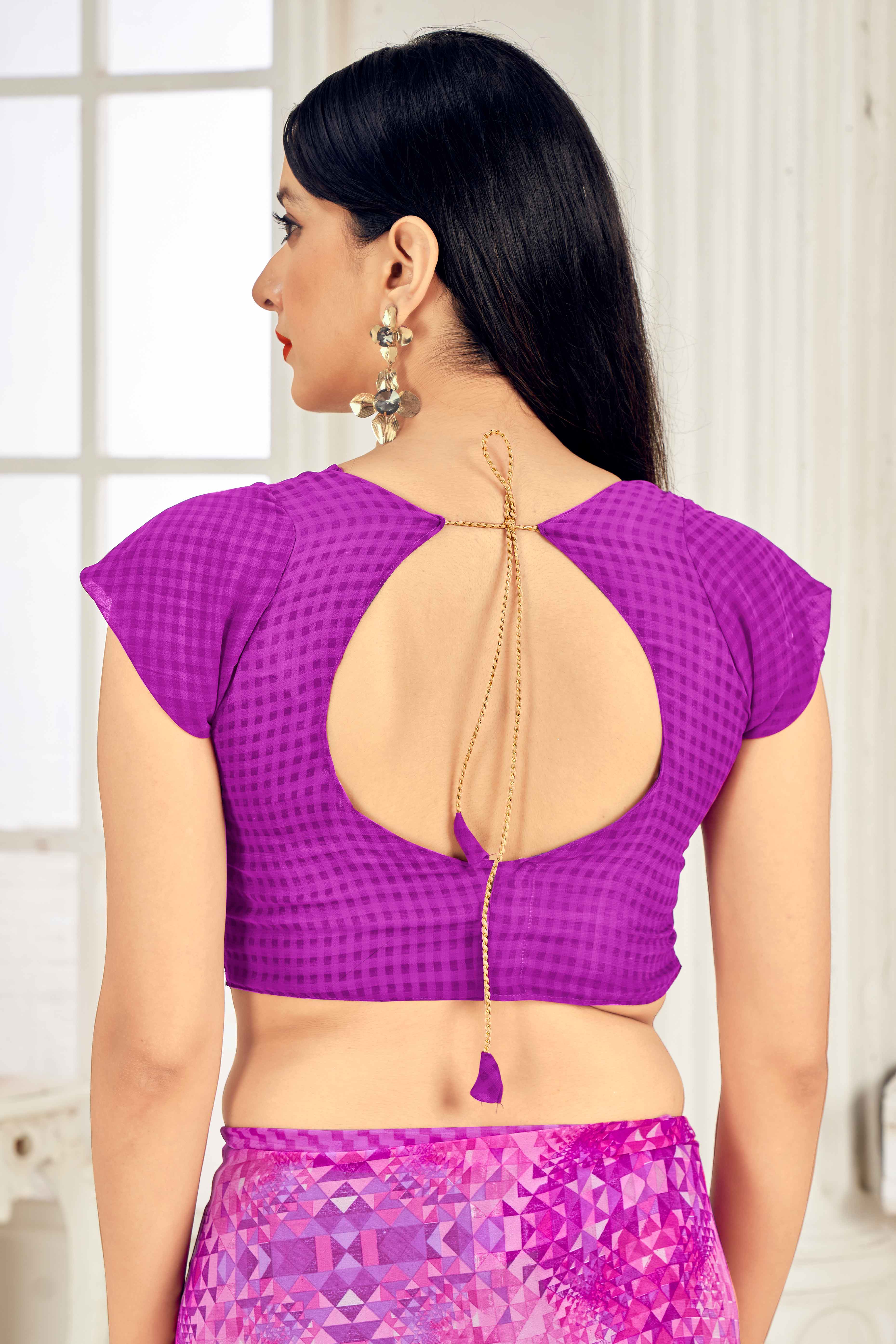 Pink Georgette Saree Adorned With Contemporary Geometric Print