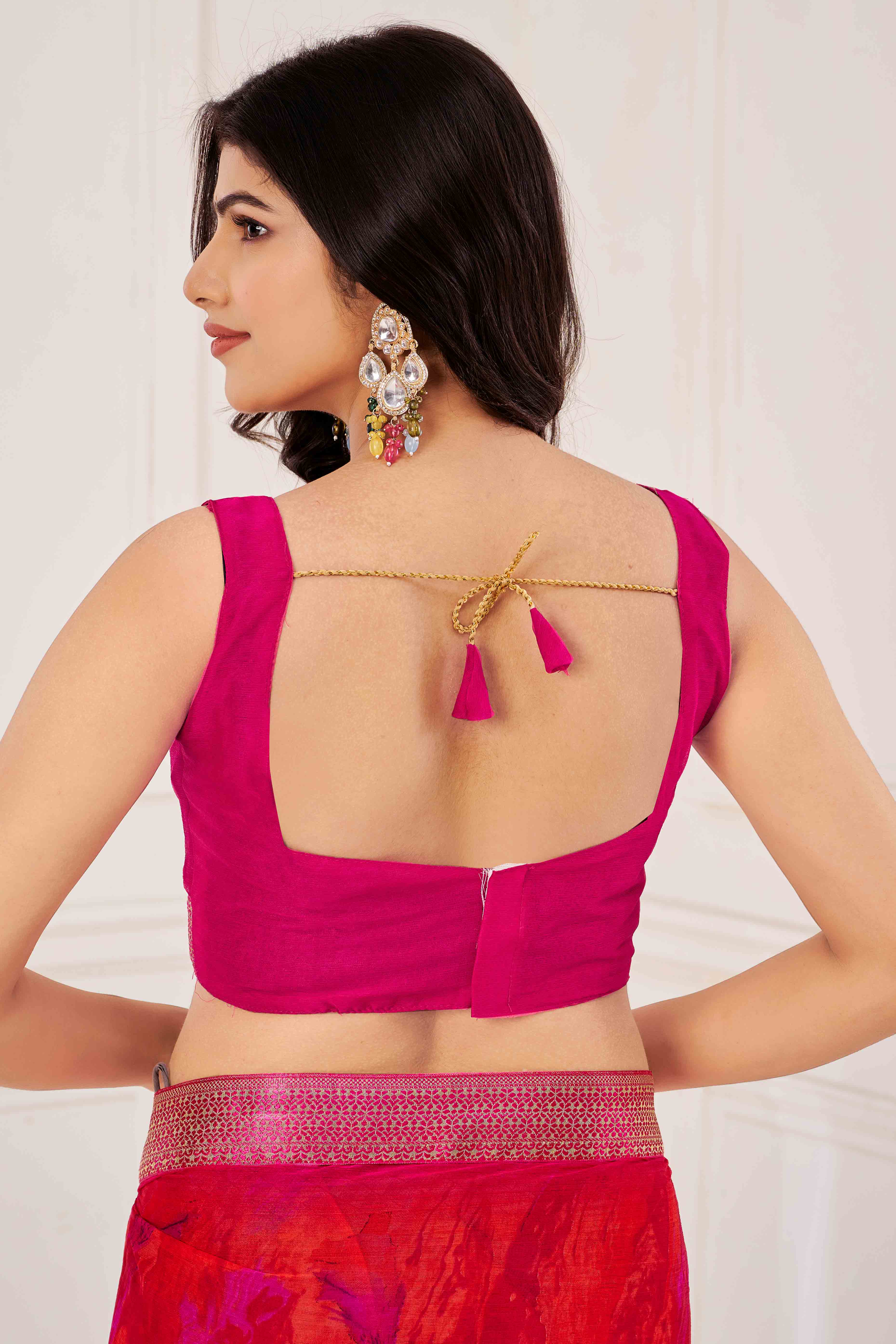 Brick red Chiffon Saree with Tie-Dye Abstract Print & Lace Work With Lace Work