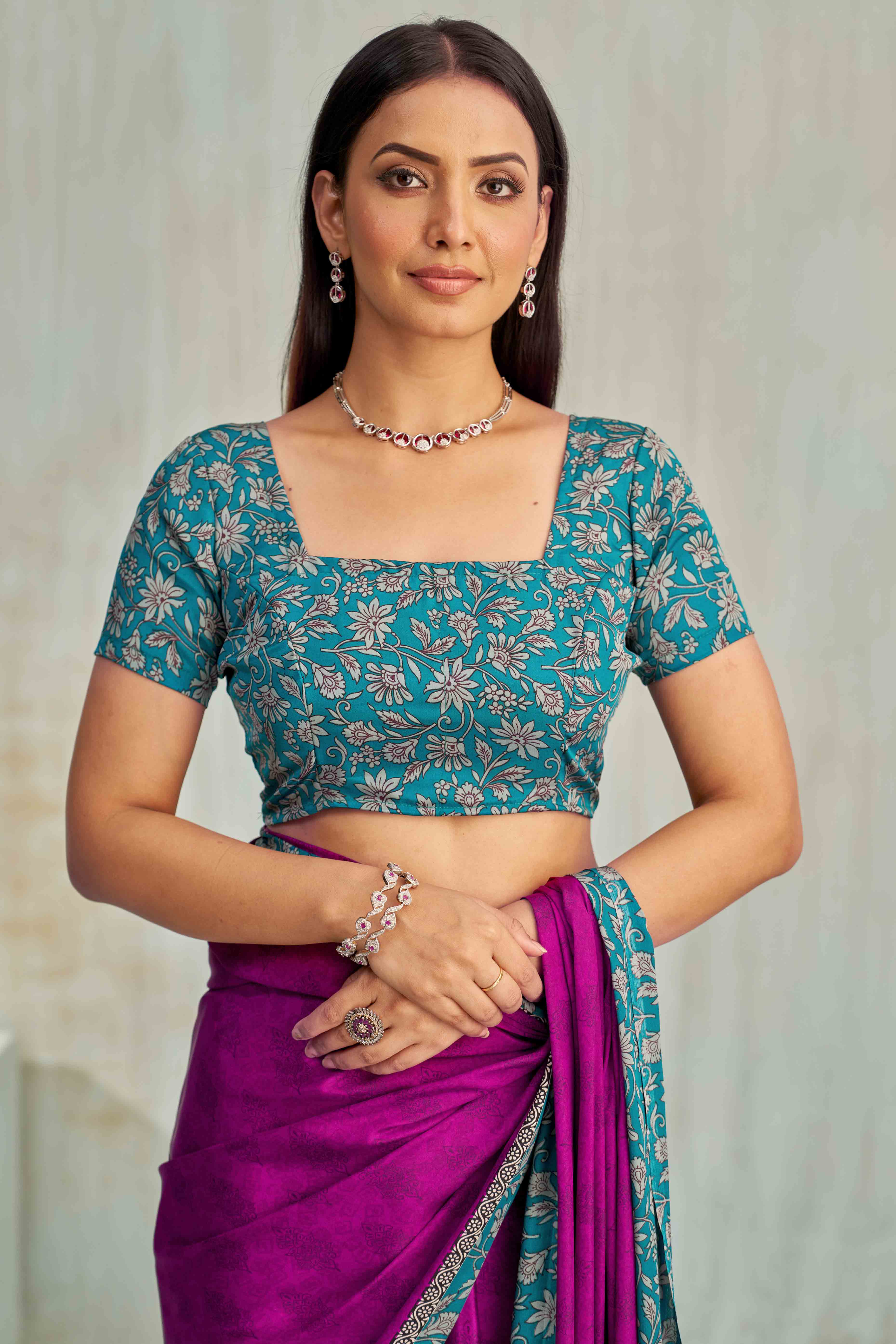 Magenta Crepe Silk Saree Featuring Delicate Floral Print Work