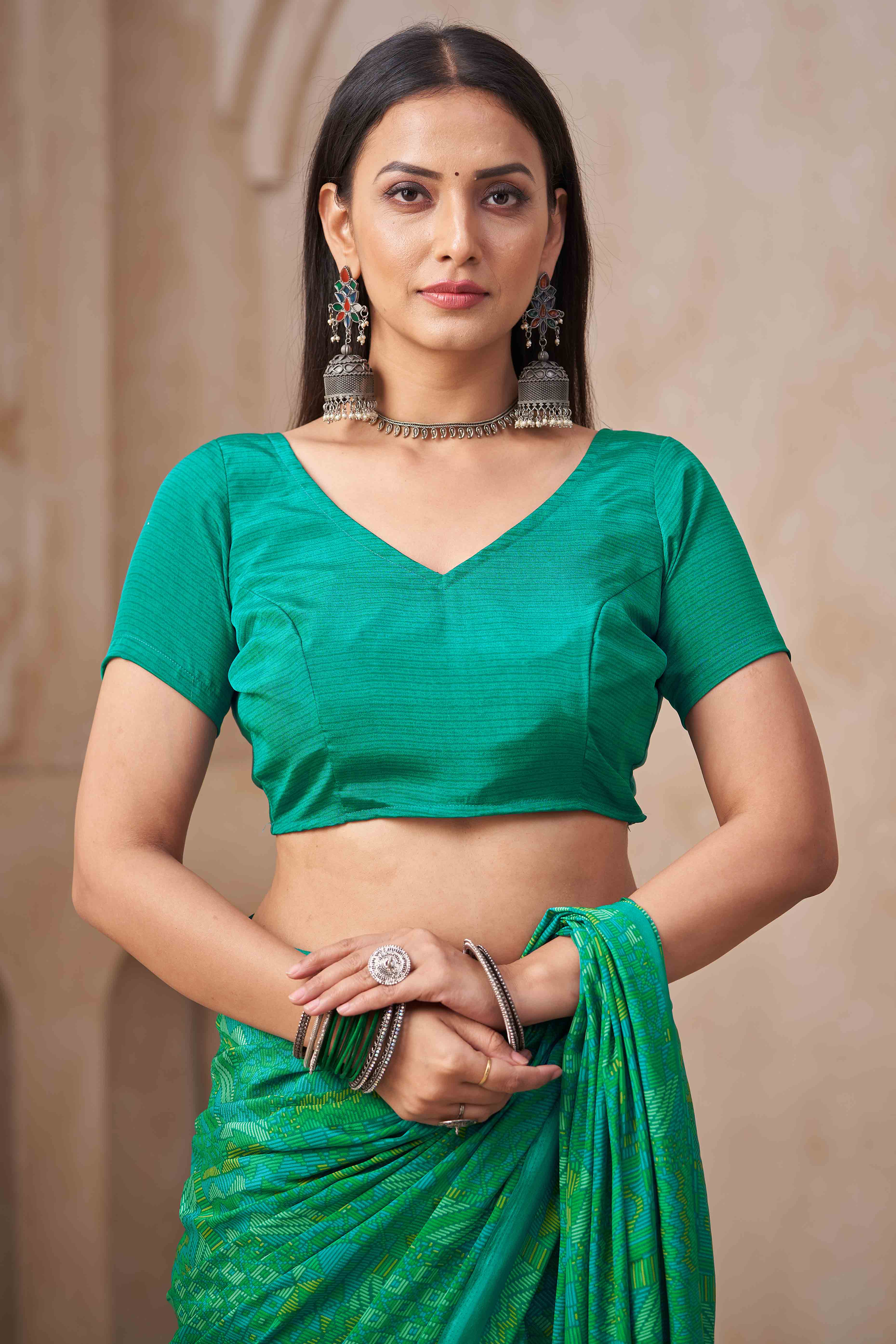 Rama Green Crepe Silk Saree Featuring Delicate Geometric Print Work