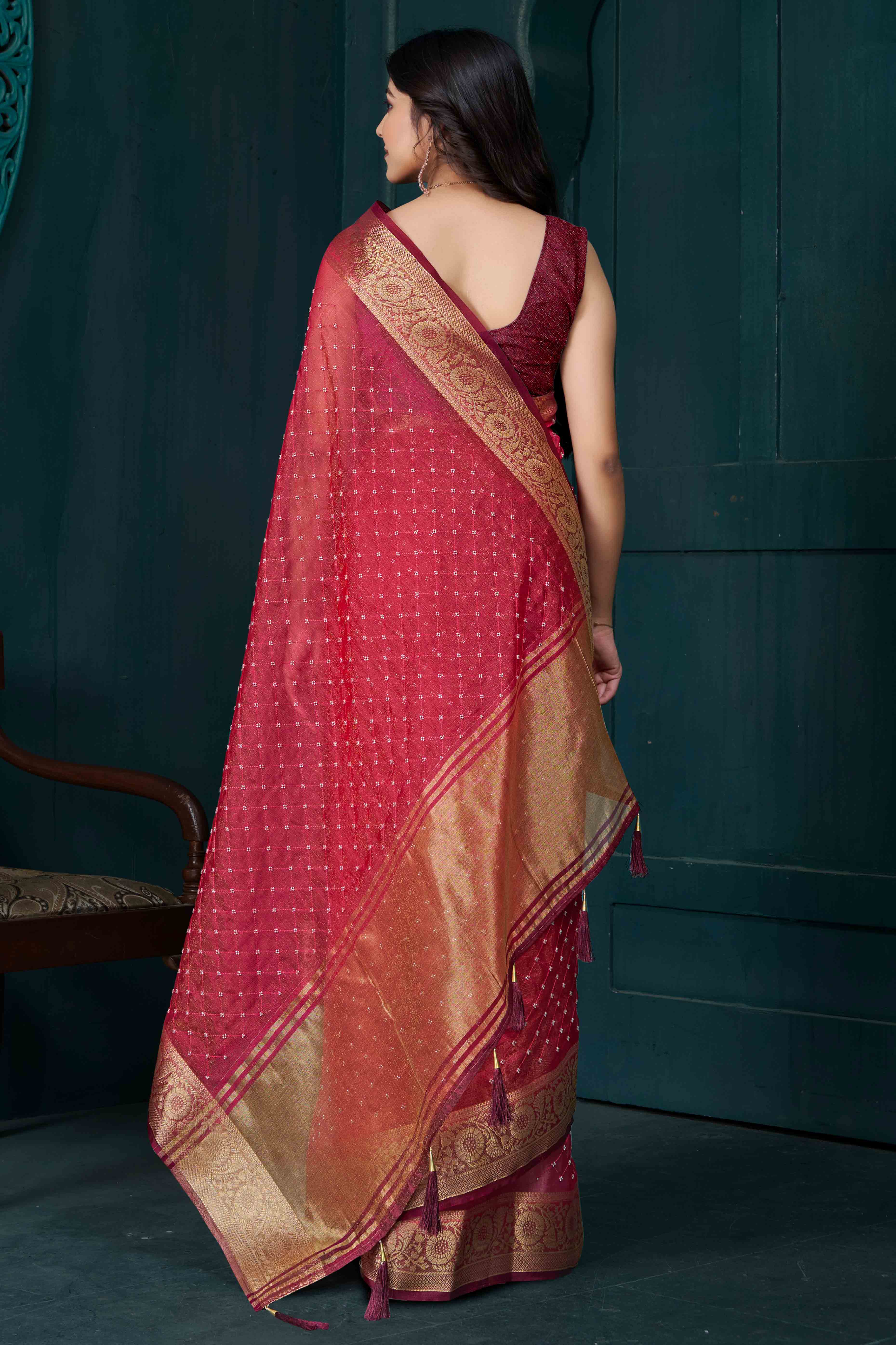 Red Jacquard Saree With Intricate Beads Handwork & Floral Weaving Border