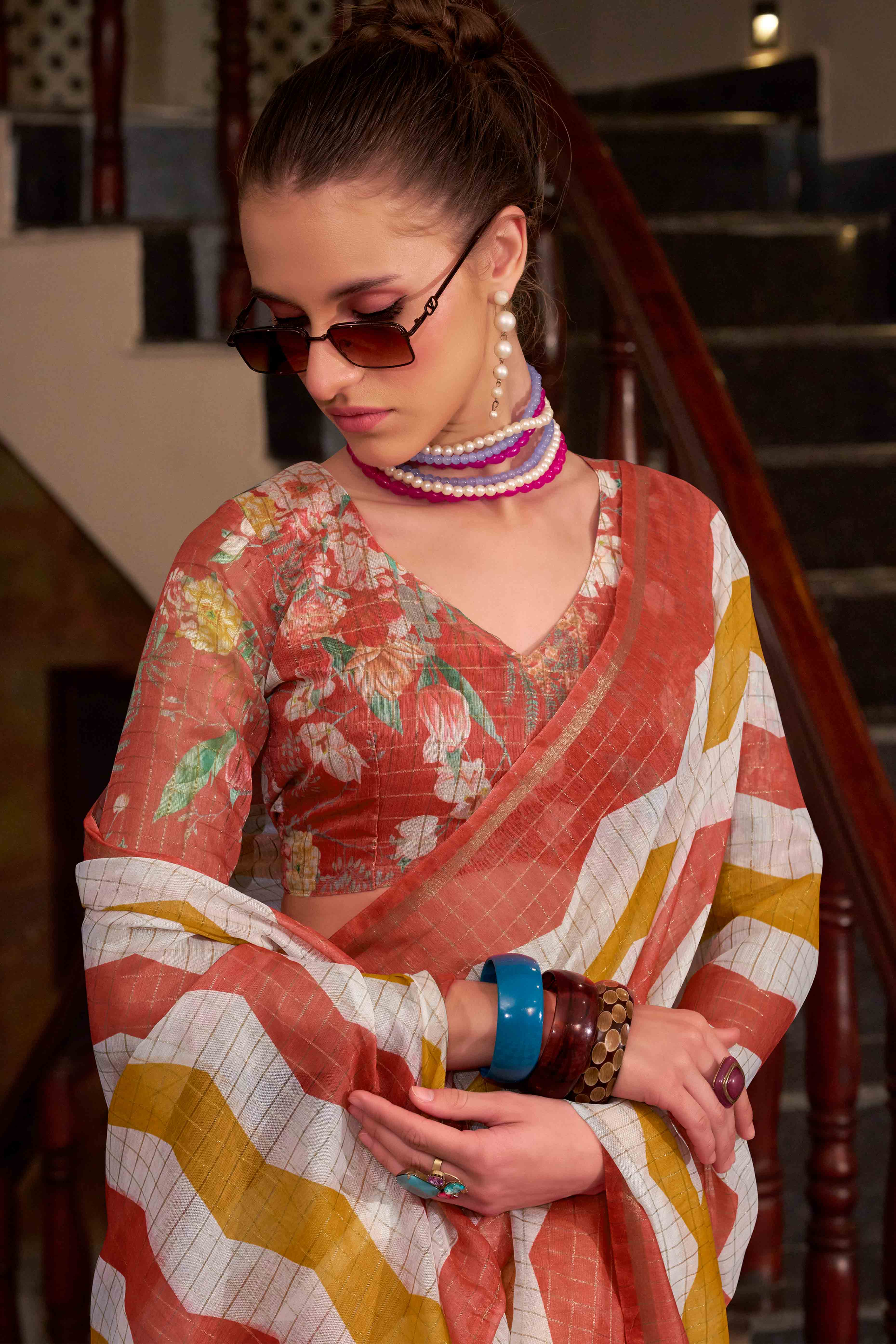 Peach Woven Cotton Silk Saree With A Zig-Zag Pattern