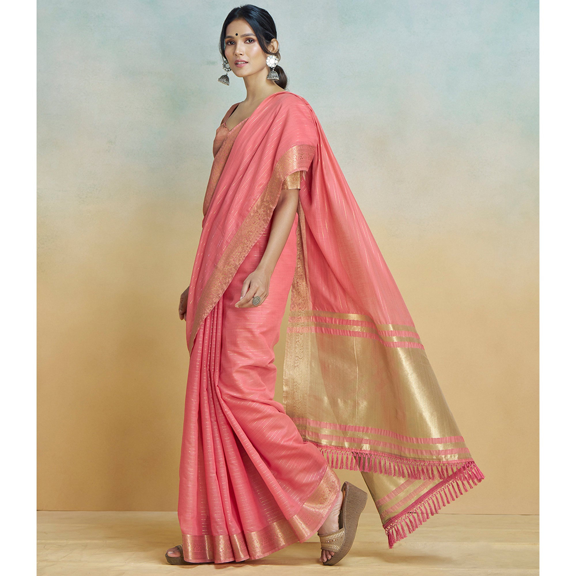Gajari Pink Woven Cotton Silk Saree With Tassels