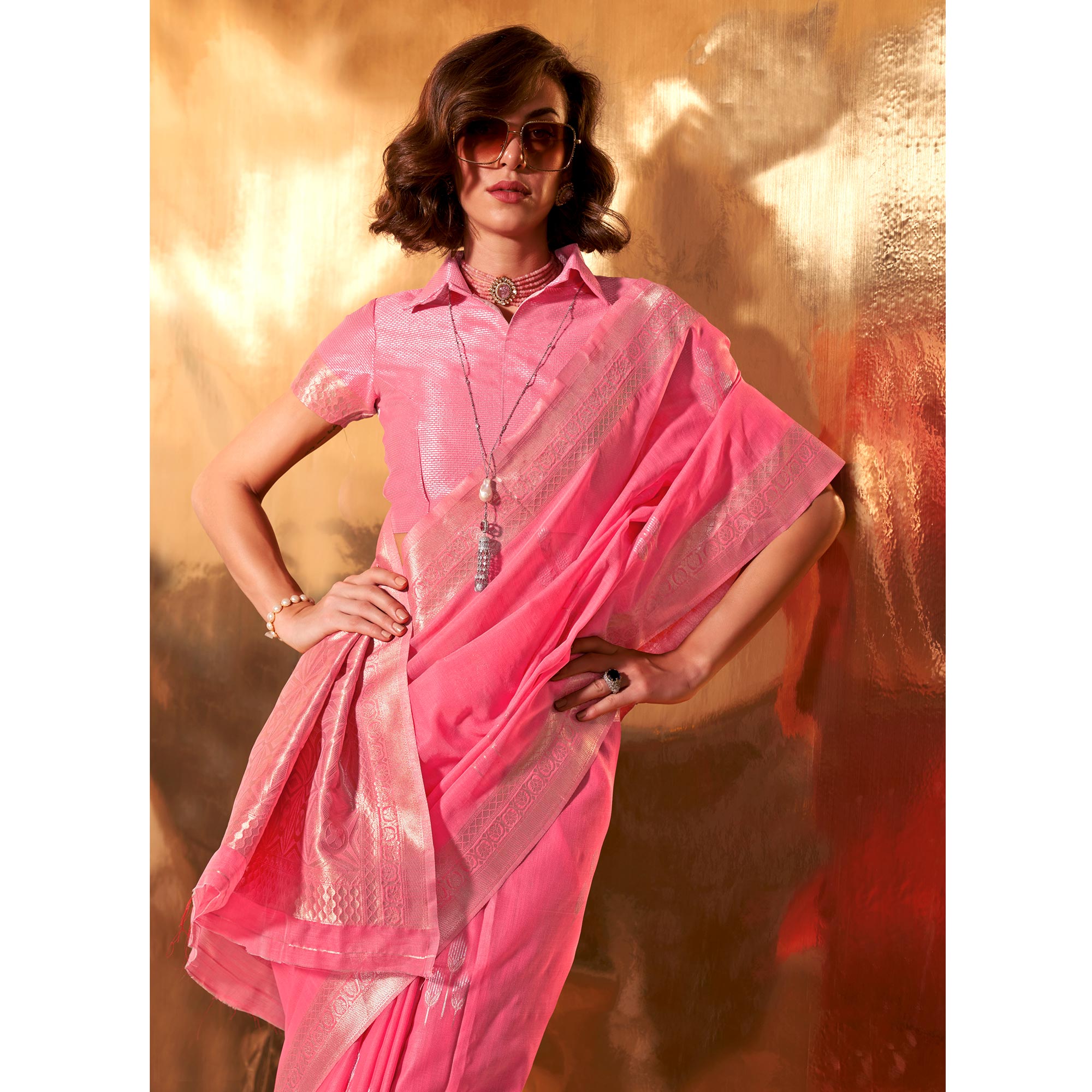 Gajri Pink Zari Woven Linen Saree