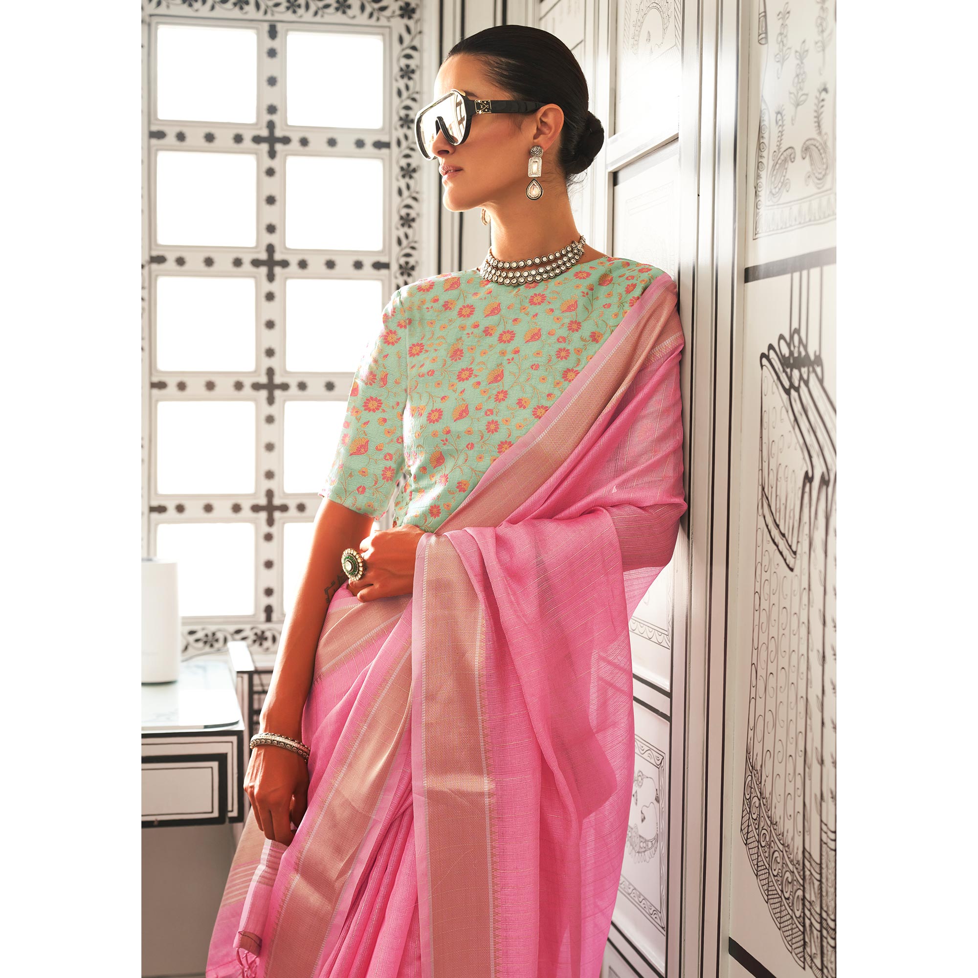Gajri Pink Woven Zari Chiffon Saree