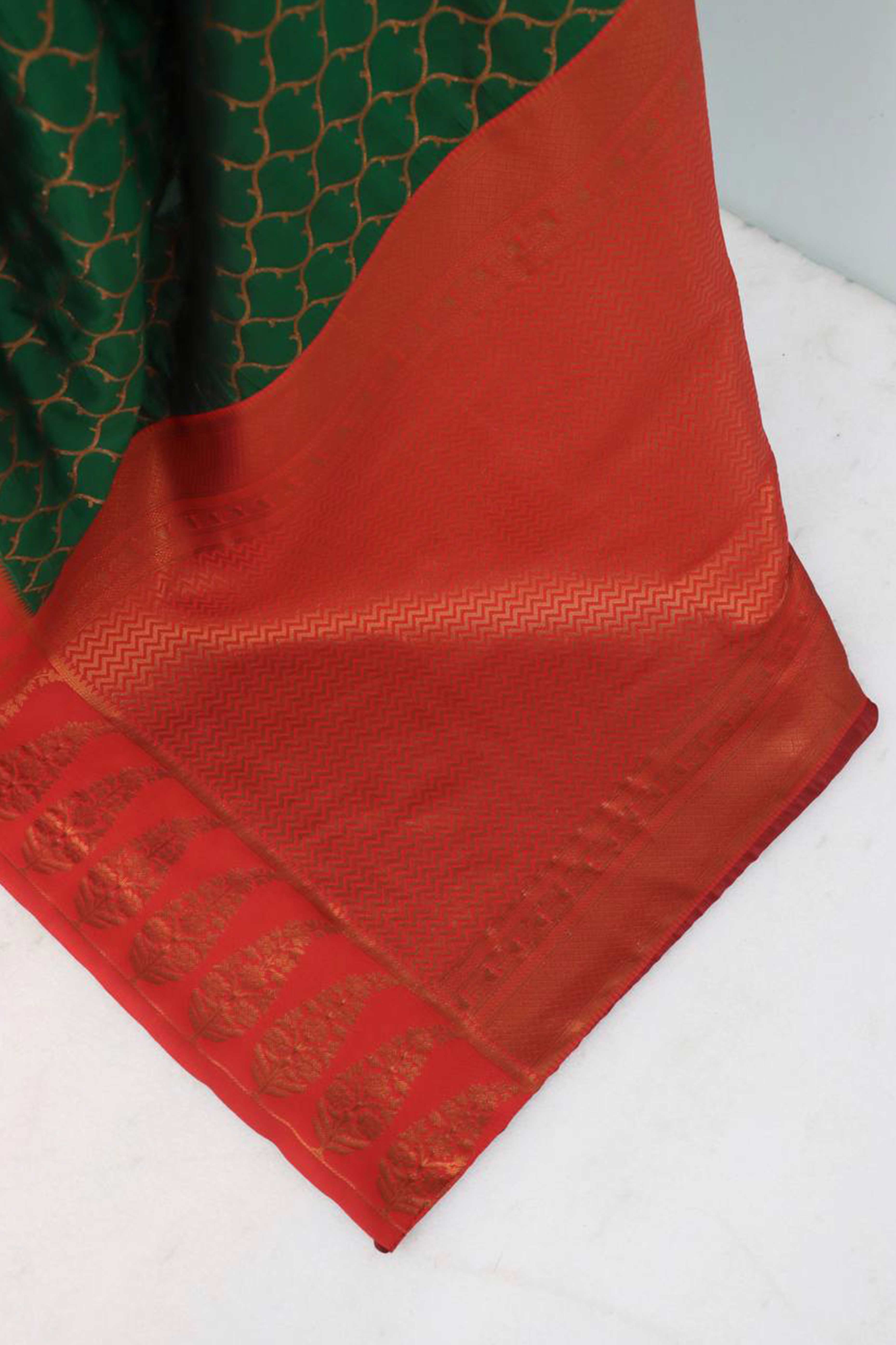 Green Floral Woven Kanjivaram Silk Saree