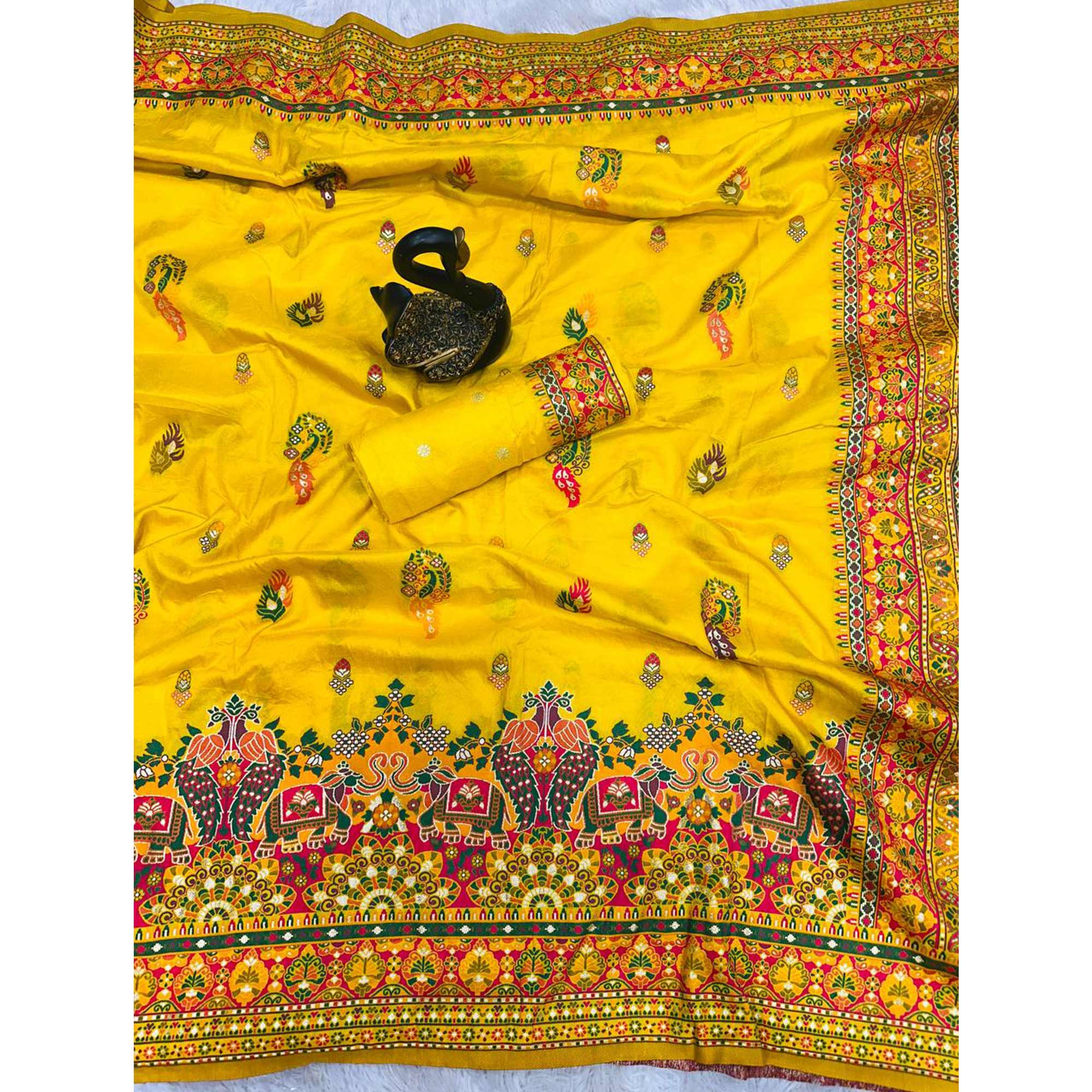 Yellow Pashmina Silk Weaving Saree Designed in Classic Rajwadi Style for Festive Wear
