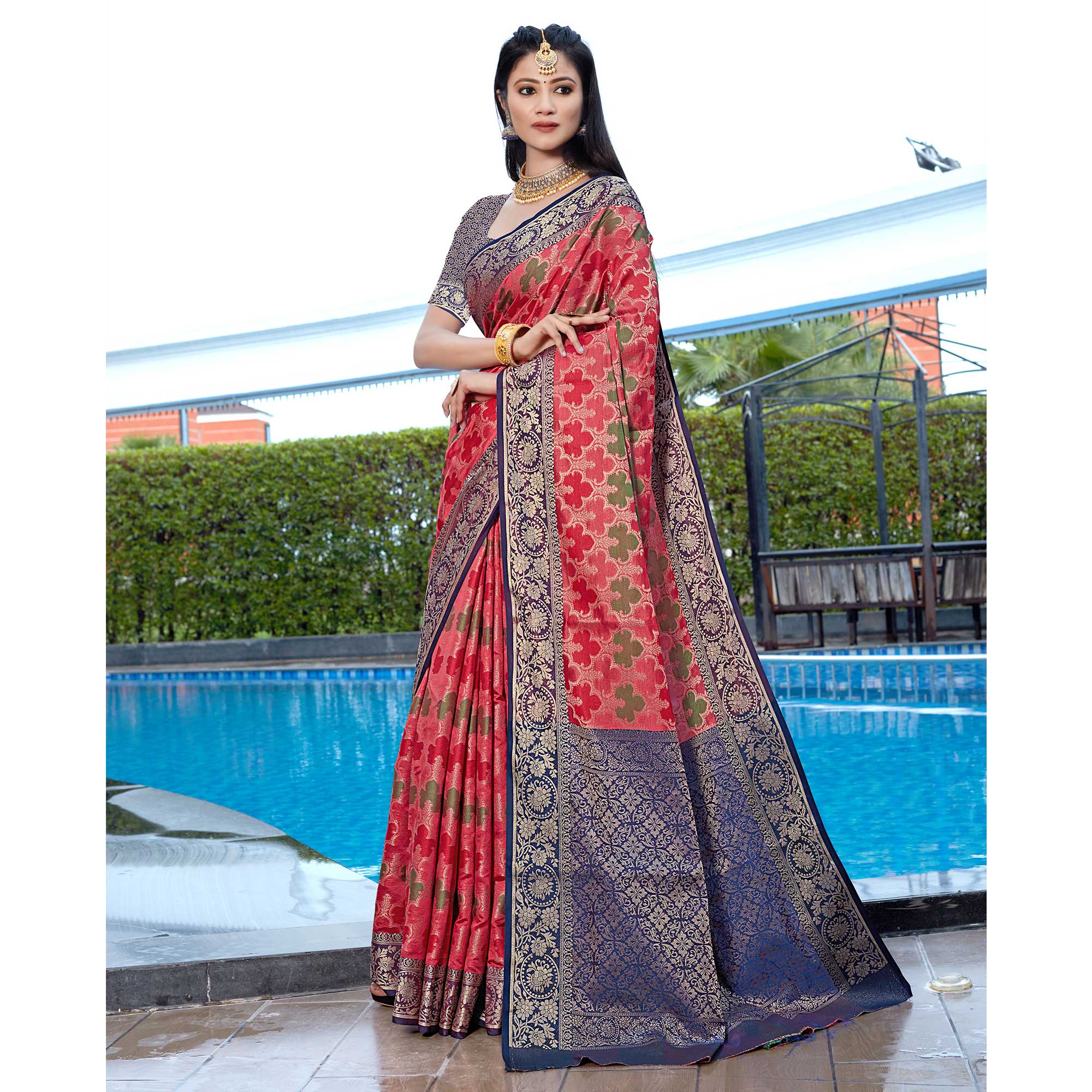 Gajari Pink Floral Woven Art Silk Saree