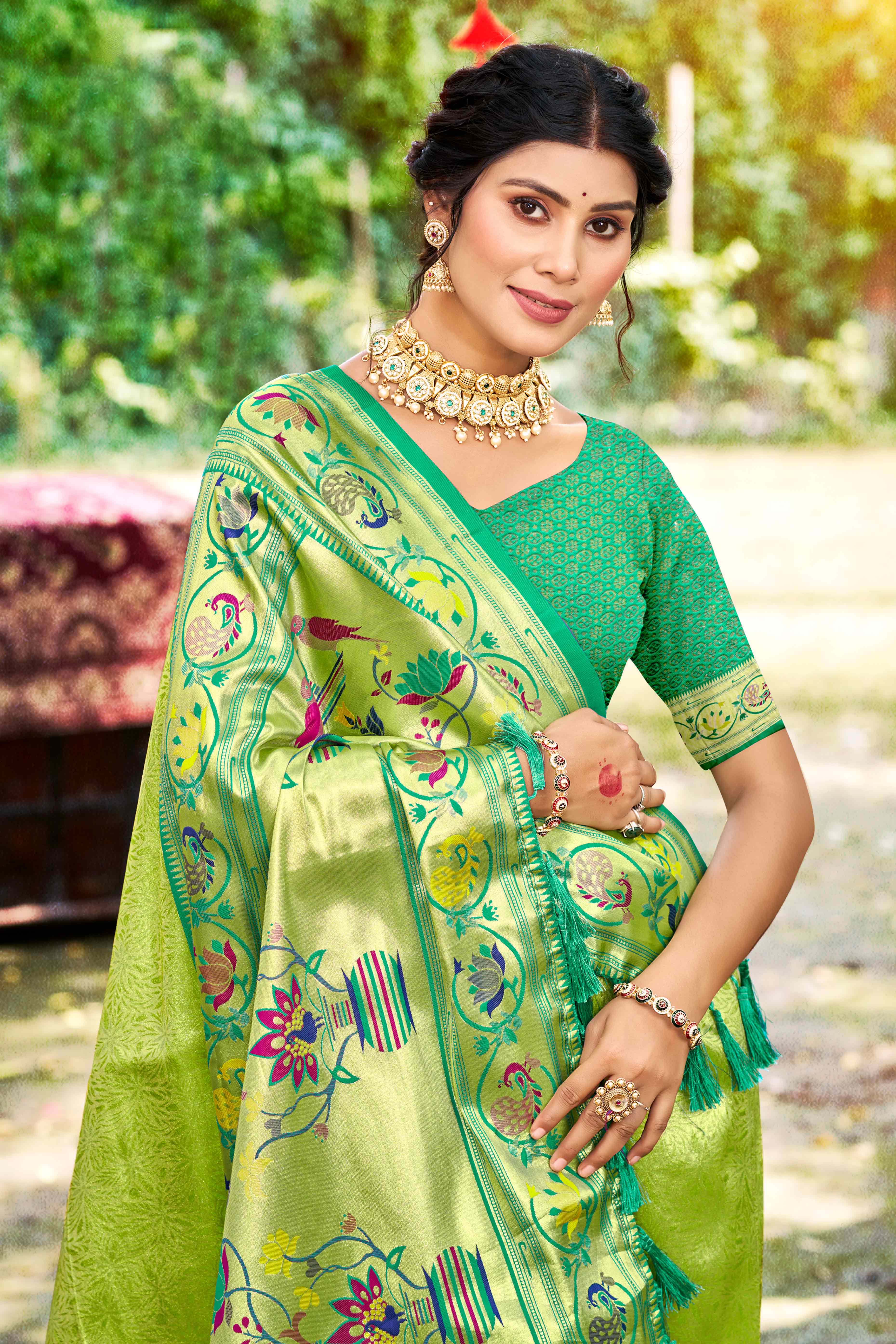 Elegant Green Weaving Silk Blend Saree With Stunning Peacock Border & Artistic Parrot Motif Pallu