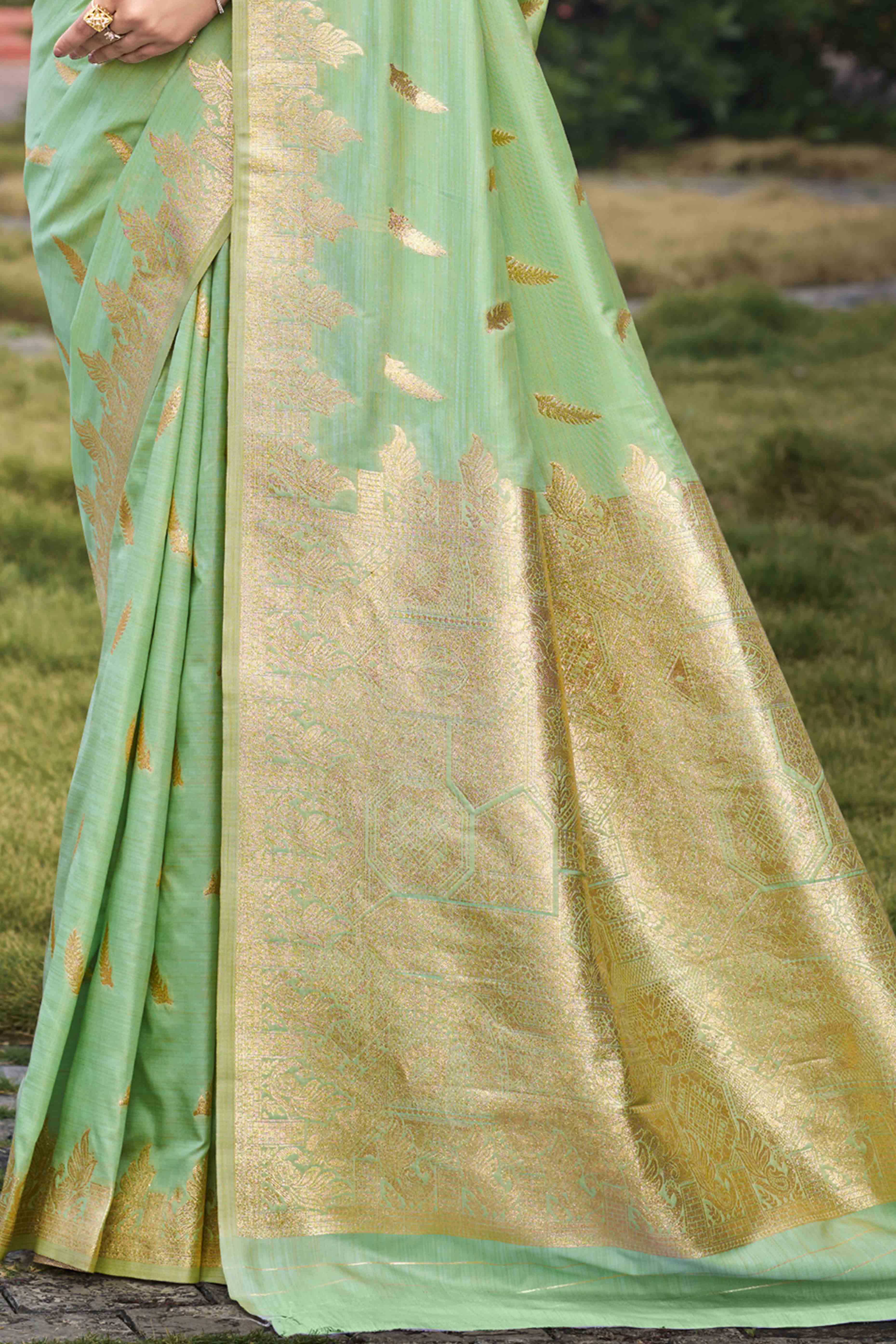 Green Banarasi Silk Saree With Delicate Floral Zari Weaving