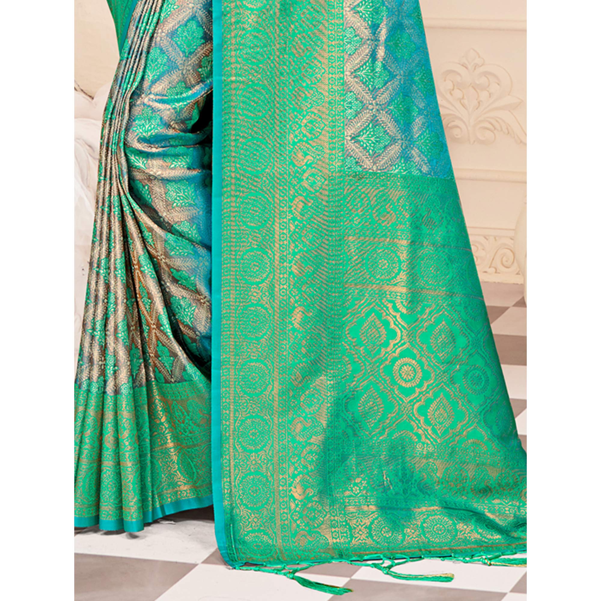 Rama Green Floral Woven Kanjivaram Silk Saree With Tassels
