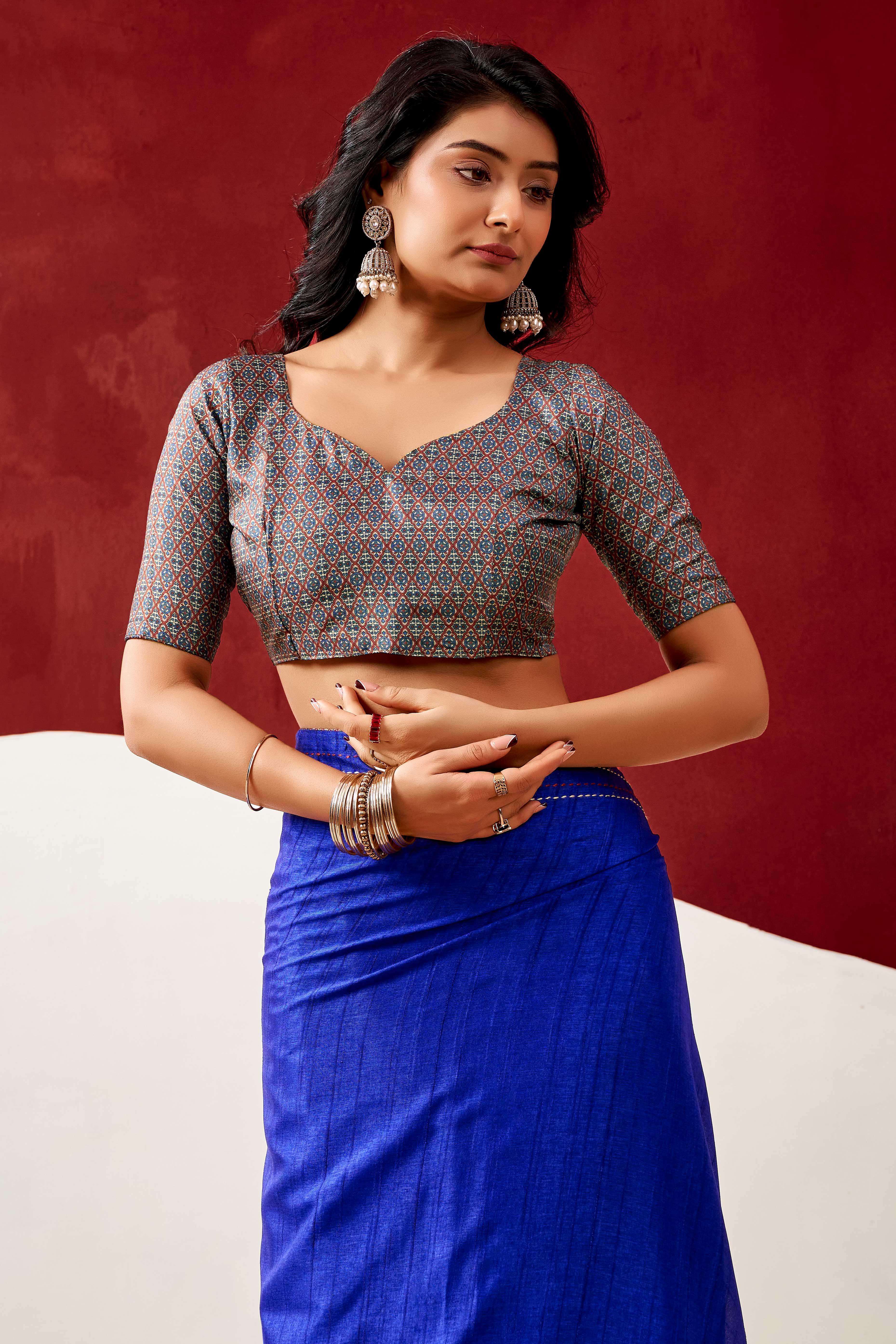 Graceful Royal Blue Handloom Cotton Blend Saree Featuring Striped Lining Embroidery & Tassel Pallu