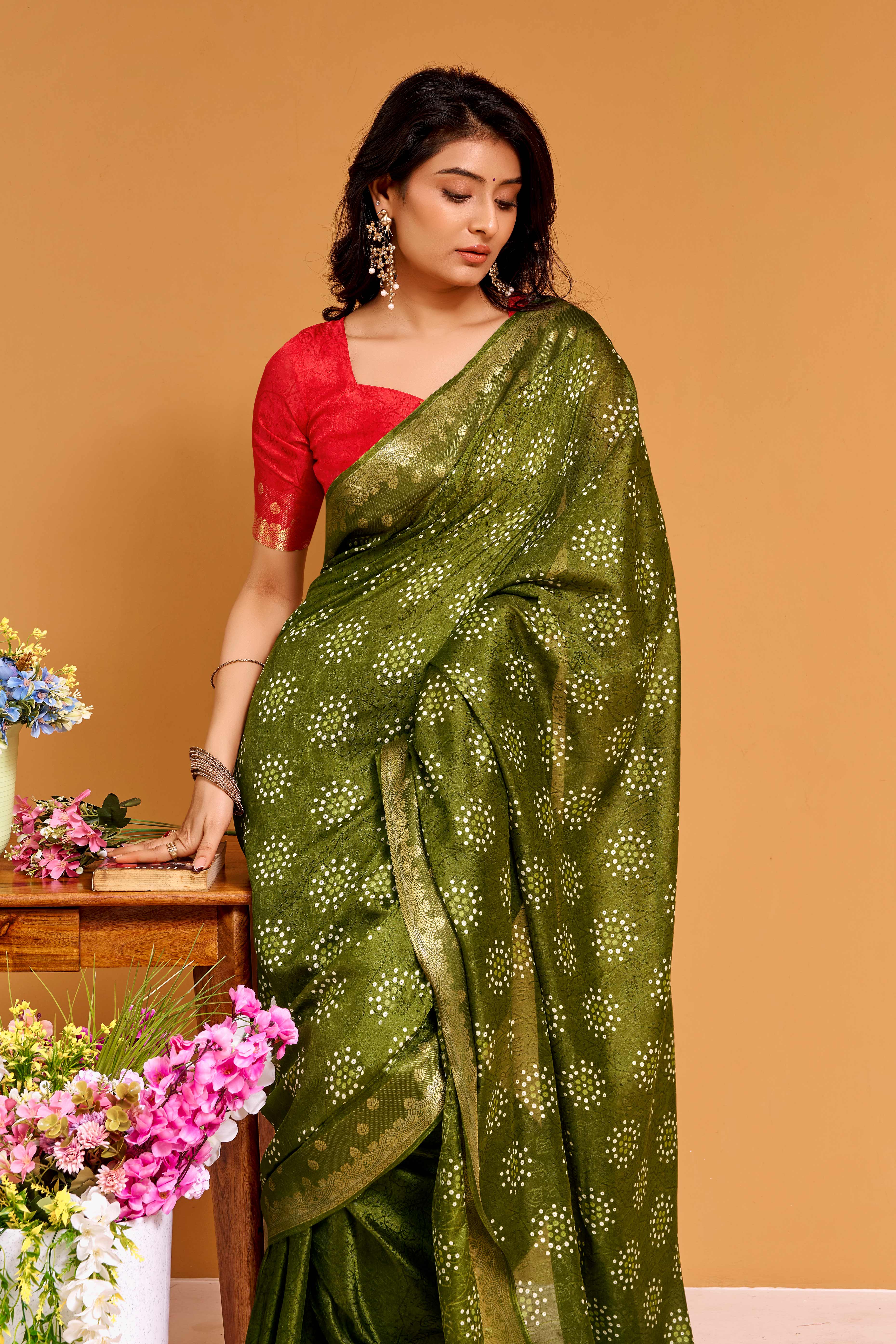 Luxurious Green Tussar Silk Saree Featuring Traditional Bandhani Print & Peacock Jacquard Border