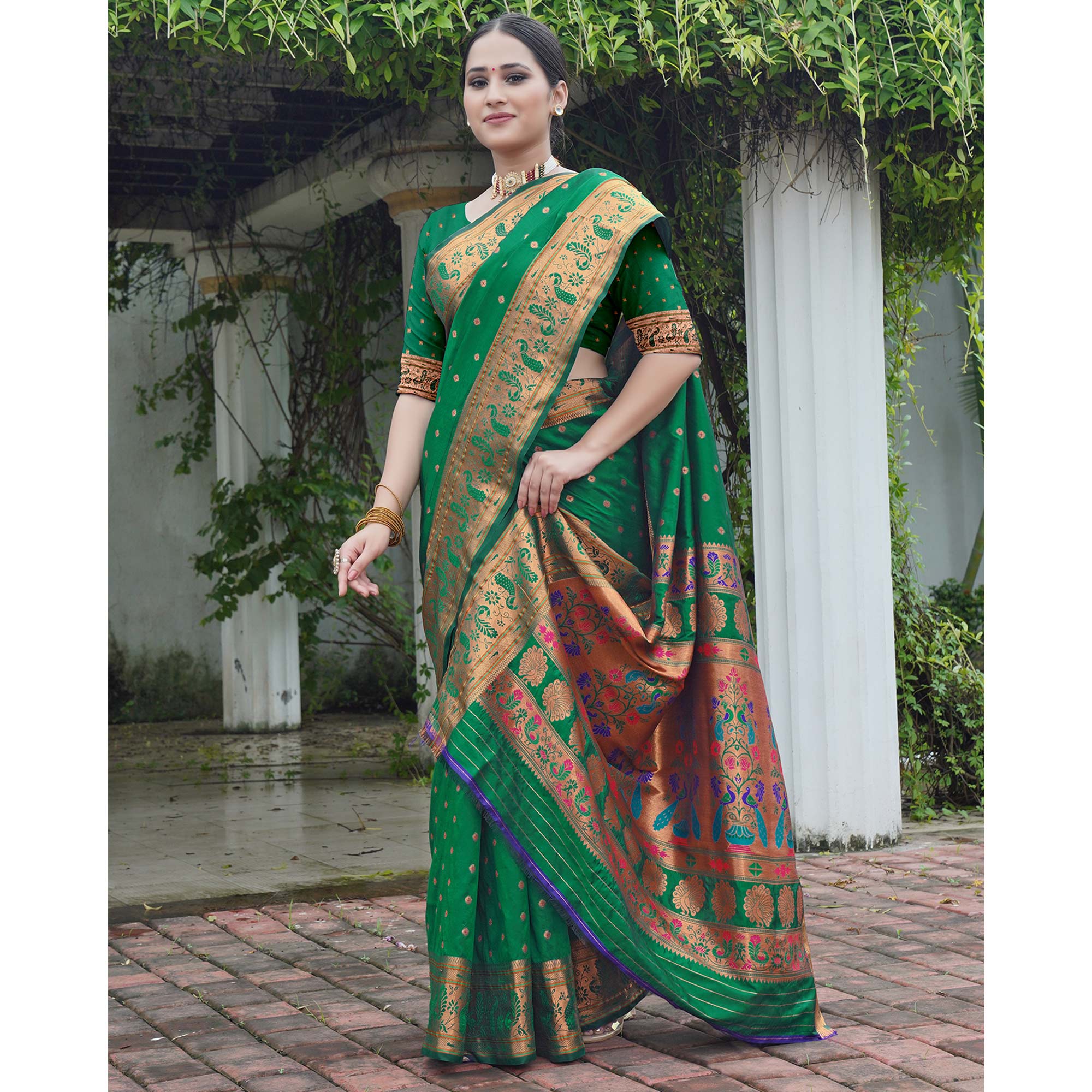 Green Woven Paithani Art Silk Saree