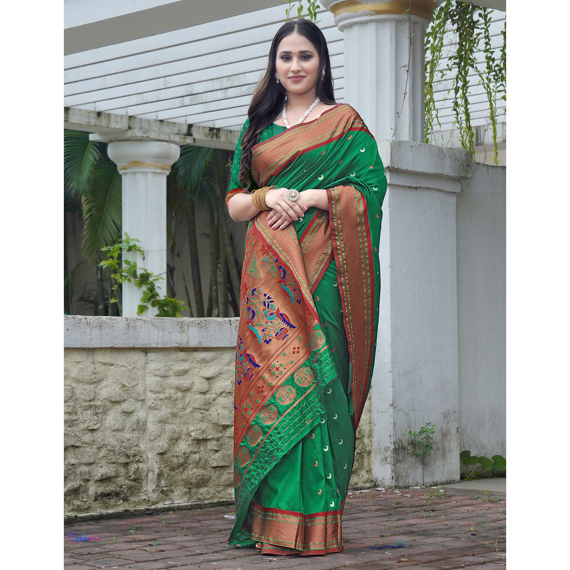 Green Woven Paithani Art Silk Saree
