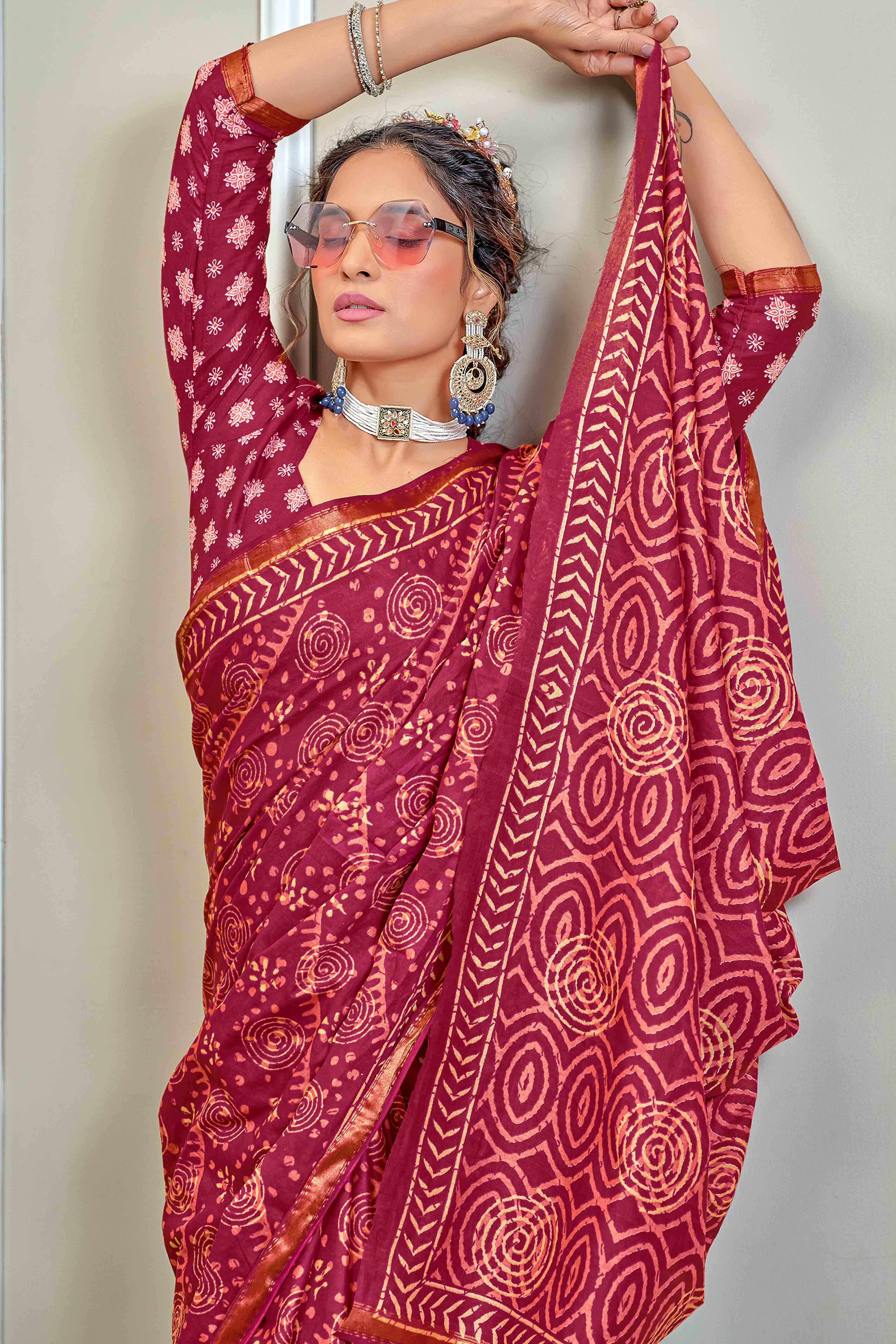 Pink Abstract Print Printed Pure Mulmul Cotton Saree