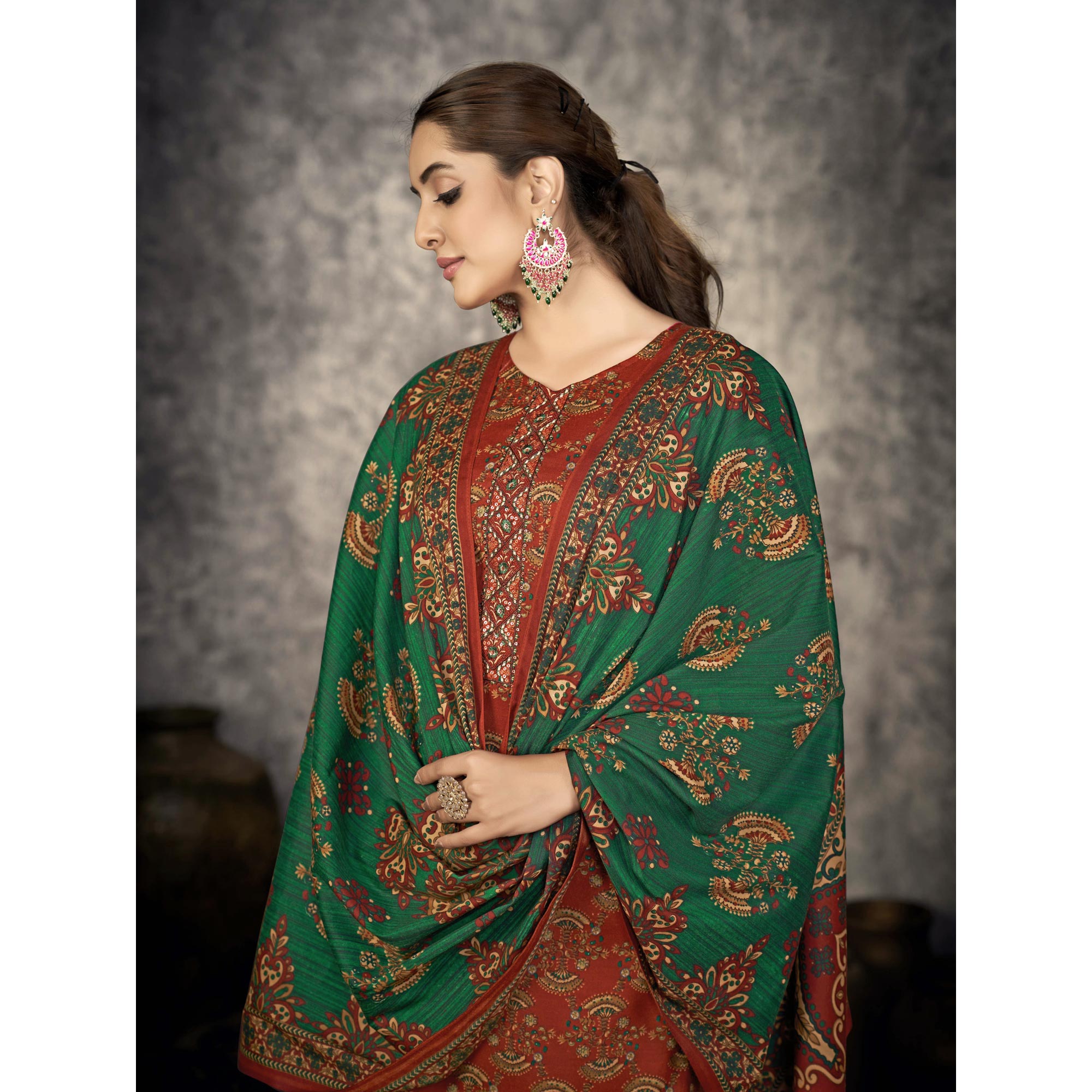 ZULFT-AFREEN-1064-004