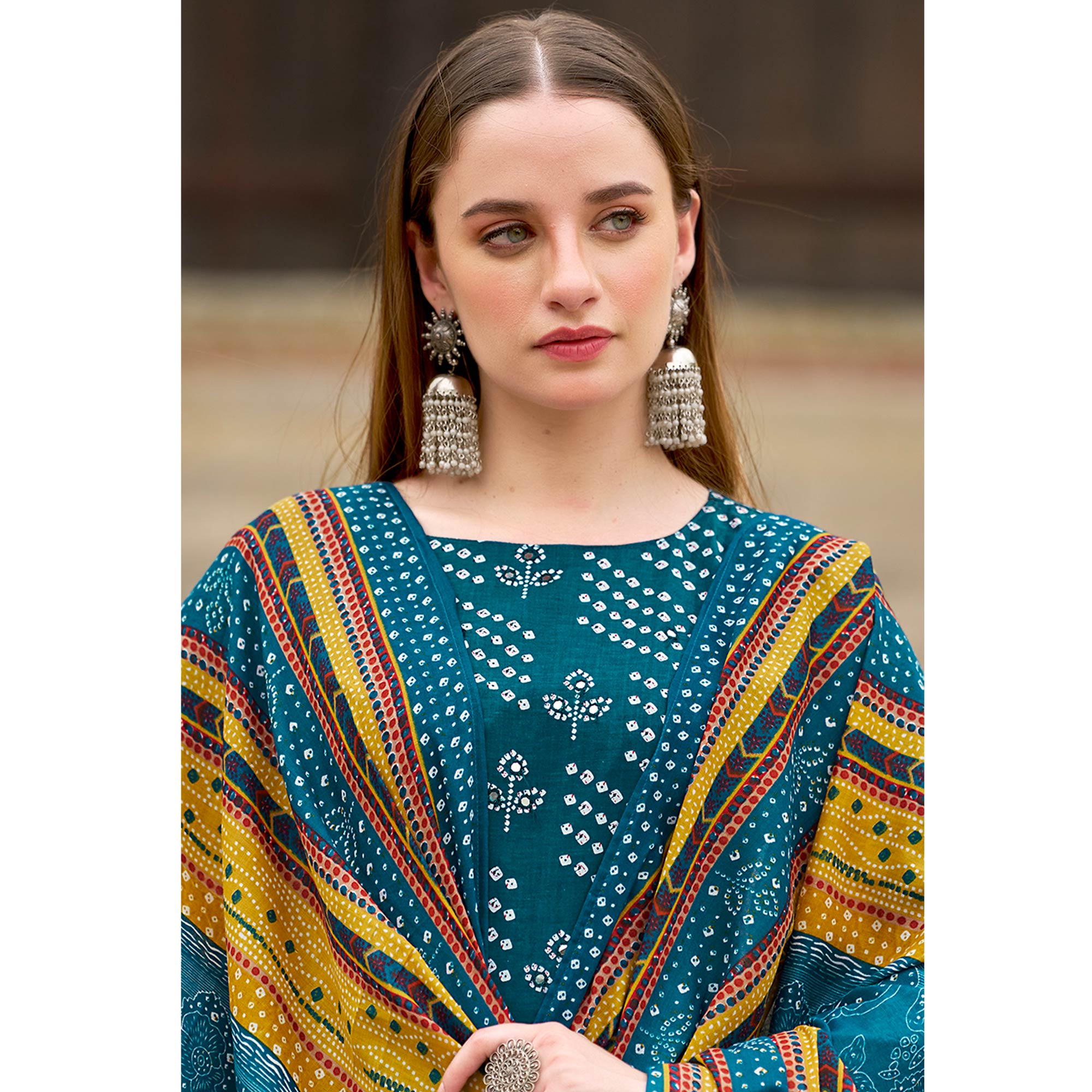 ZULFT-TANIA-545-001