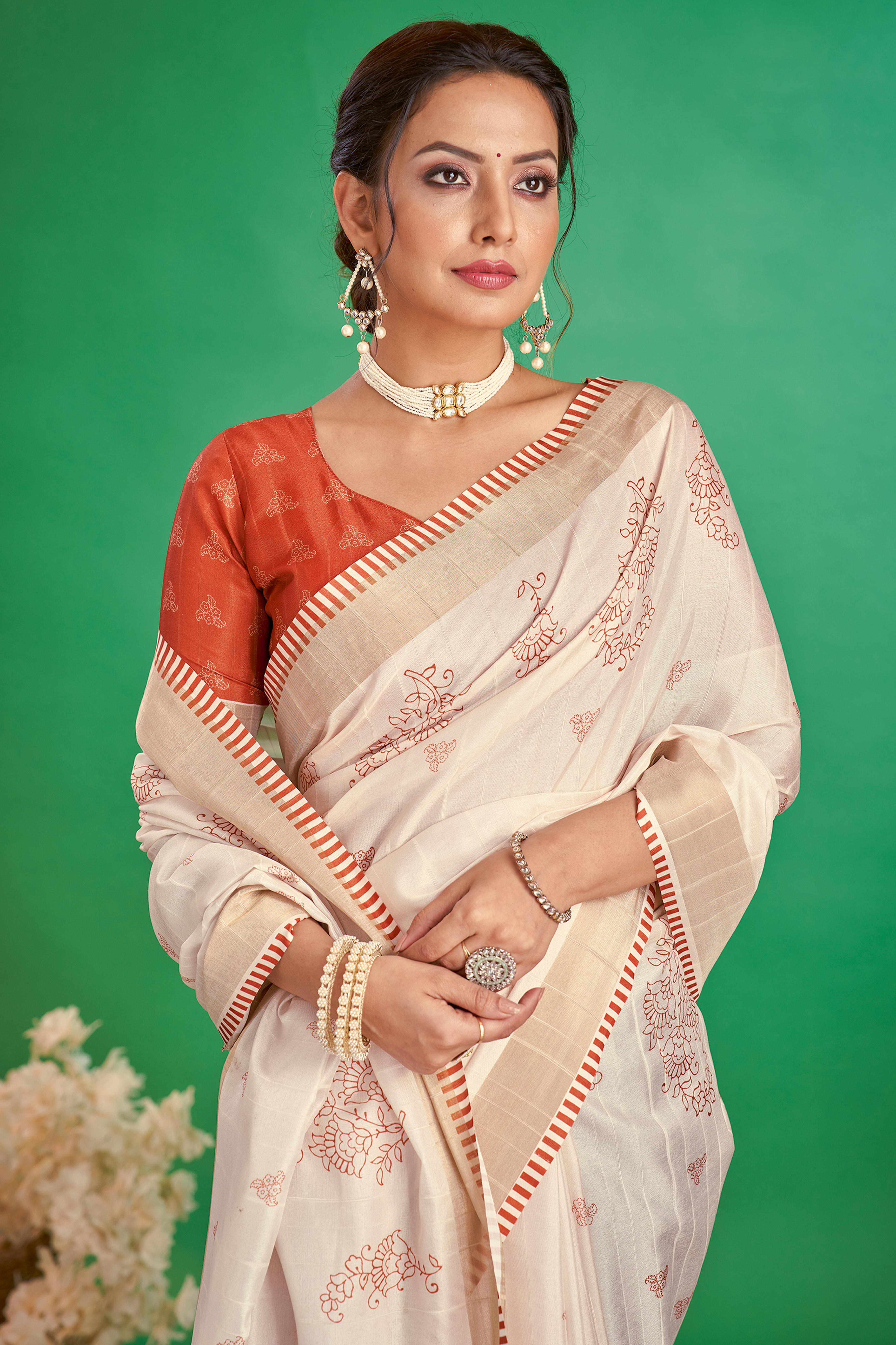 Charming Offwhite & Rust Floral Printed Kotha Cotton Silk Saree Adorned With Graceful Tassel Pallu