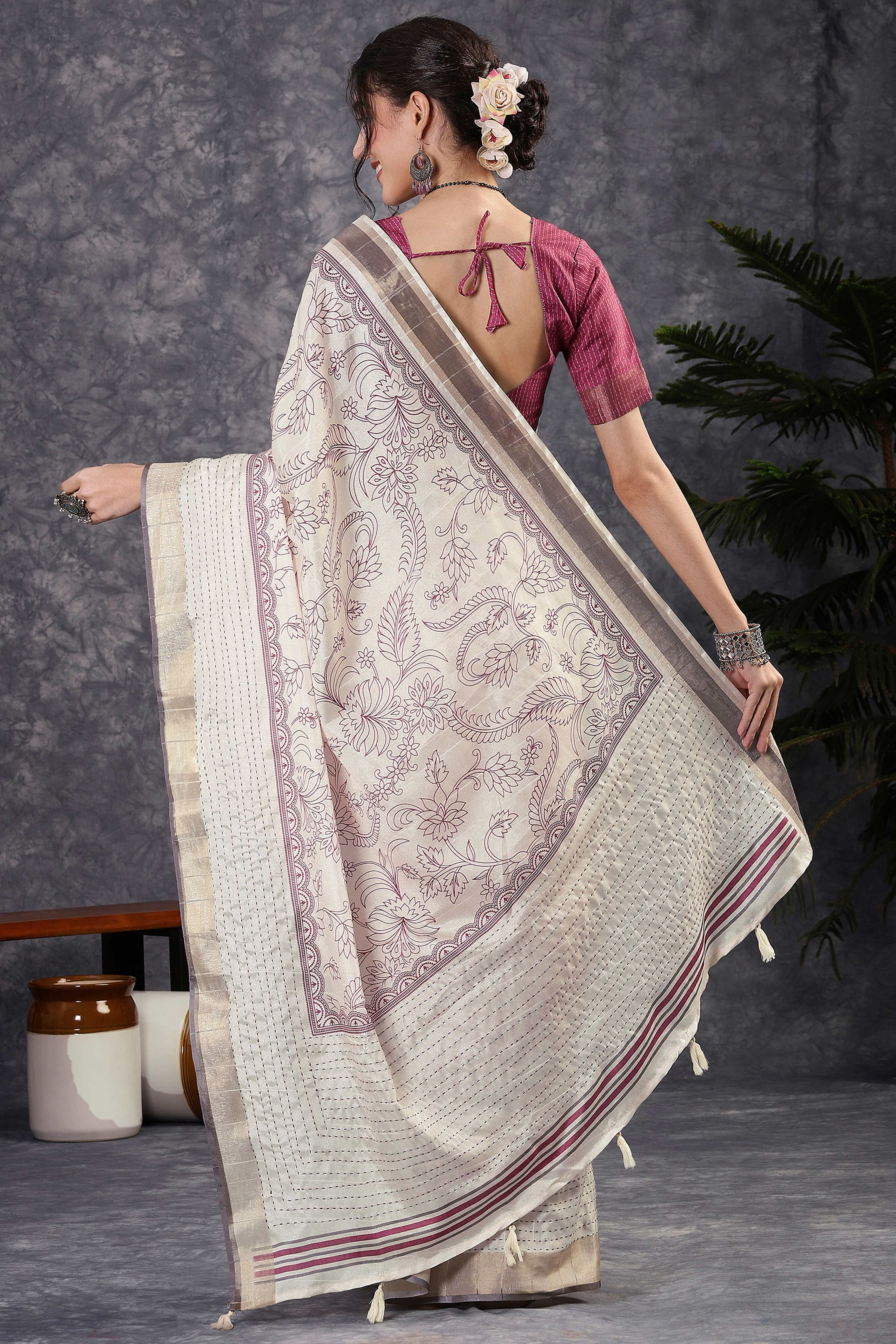 Offwhite & Magenta Floral Printed Kotha Cotton Silk Saree With Beautifully Crafted Katha Embroidery