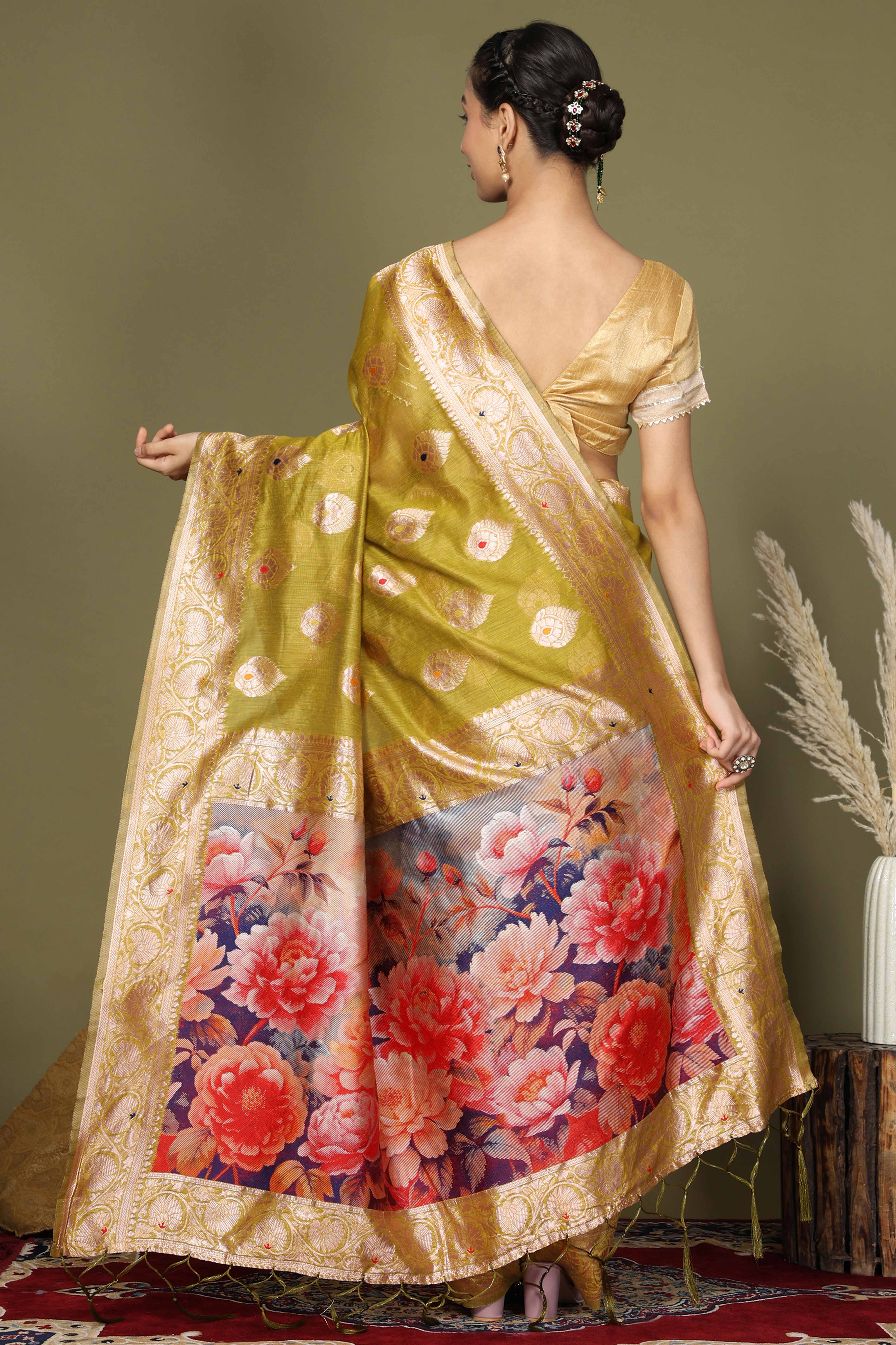 Mehendi Green Saree In Linen Cotton Featuring Floral Zari Weaving & Digital Printed Pallu