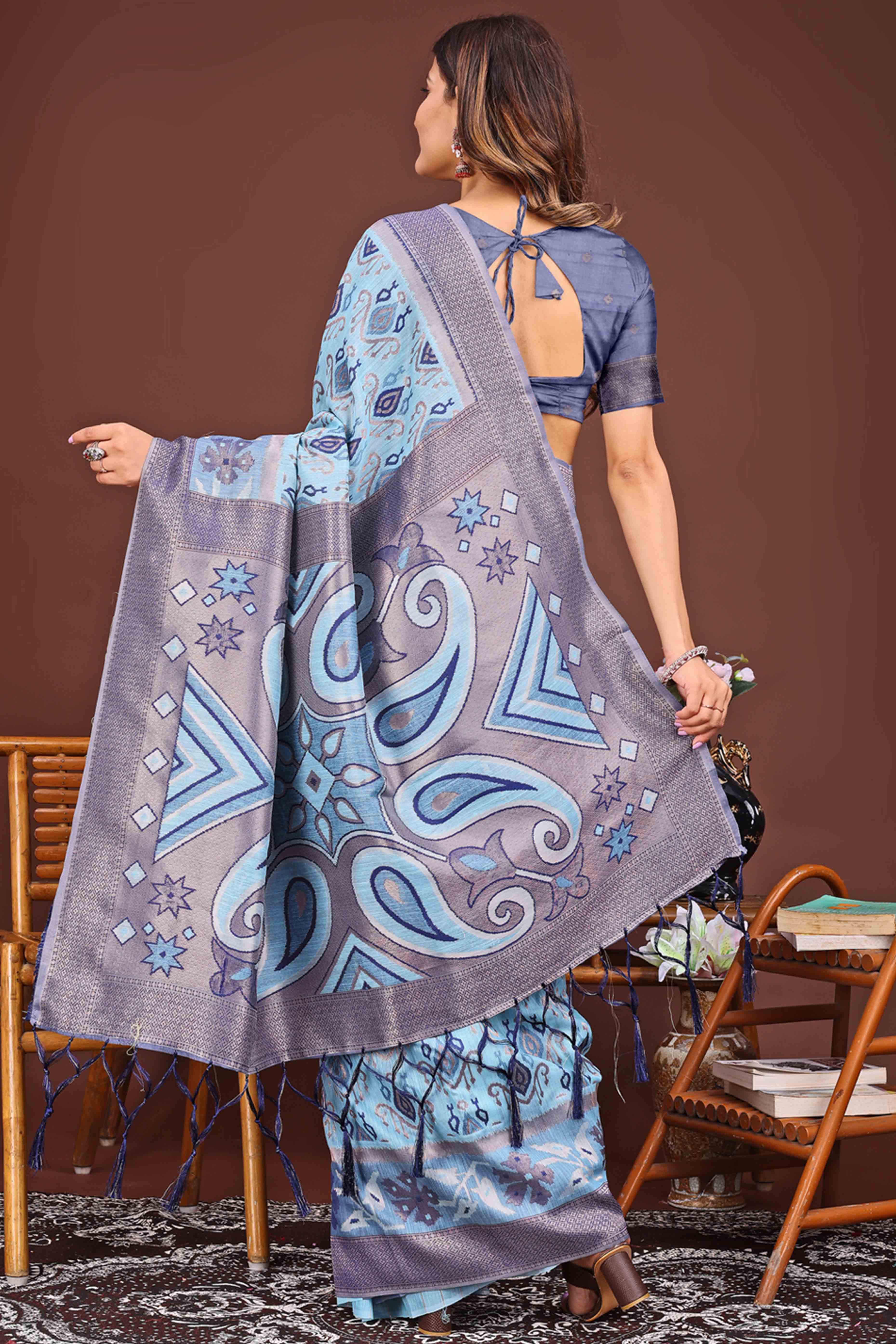 Majestic Zari Woven Blue Linen Cotton Saree With Graceful Tassel Pallu