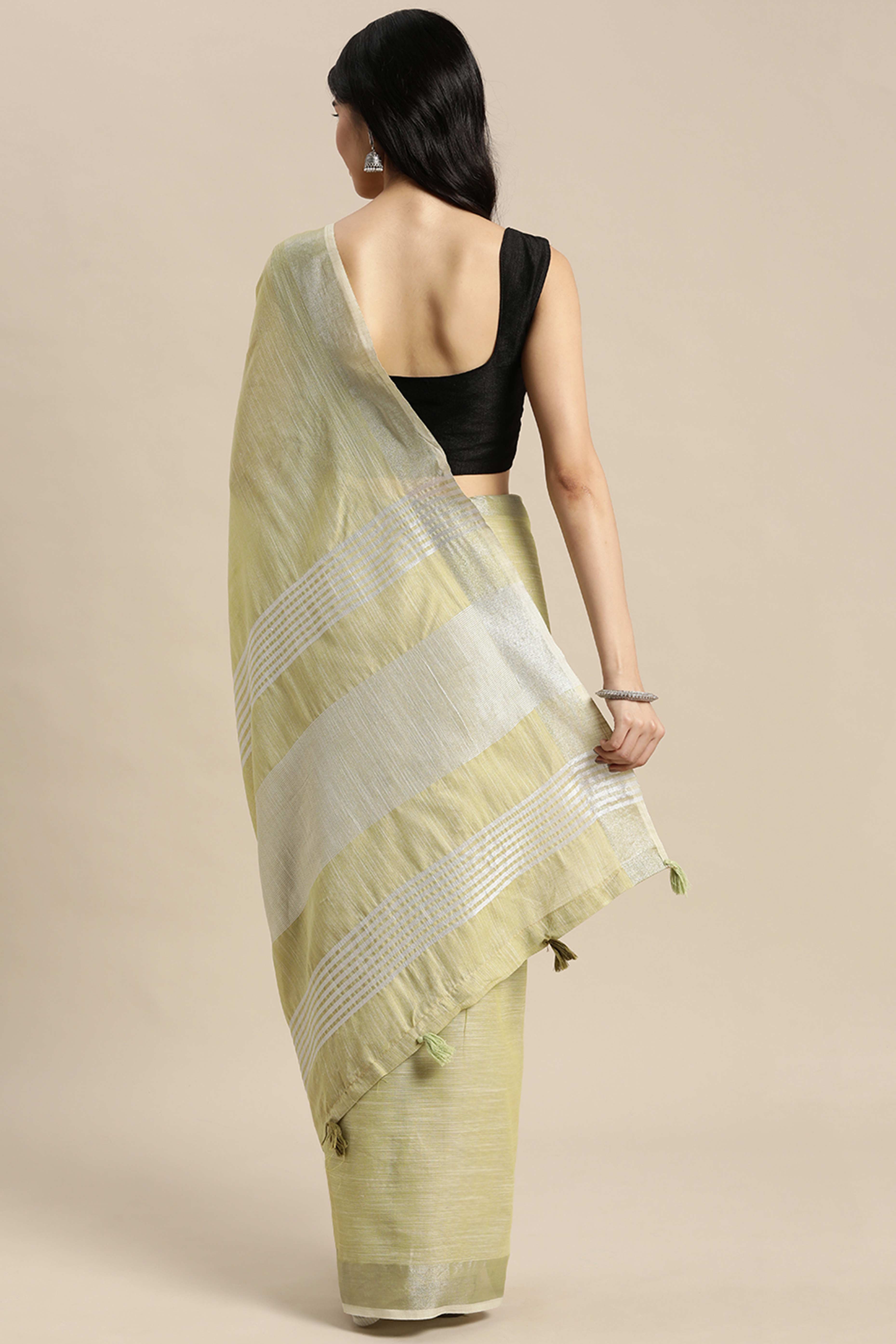 Olive Green Linen Saree Adorned With Silver Zari Weaving Border & Pallu