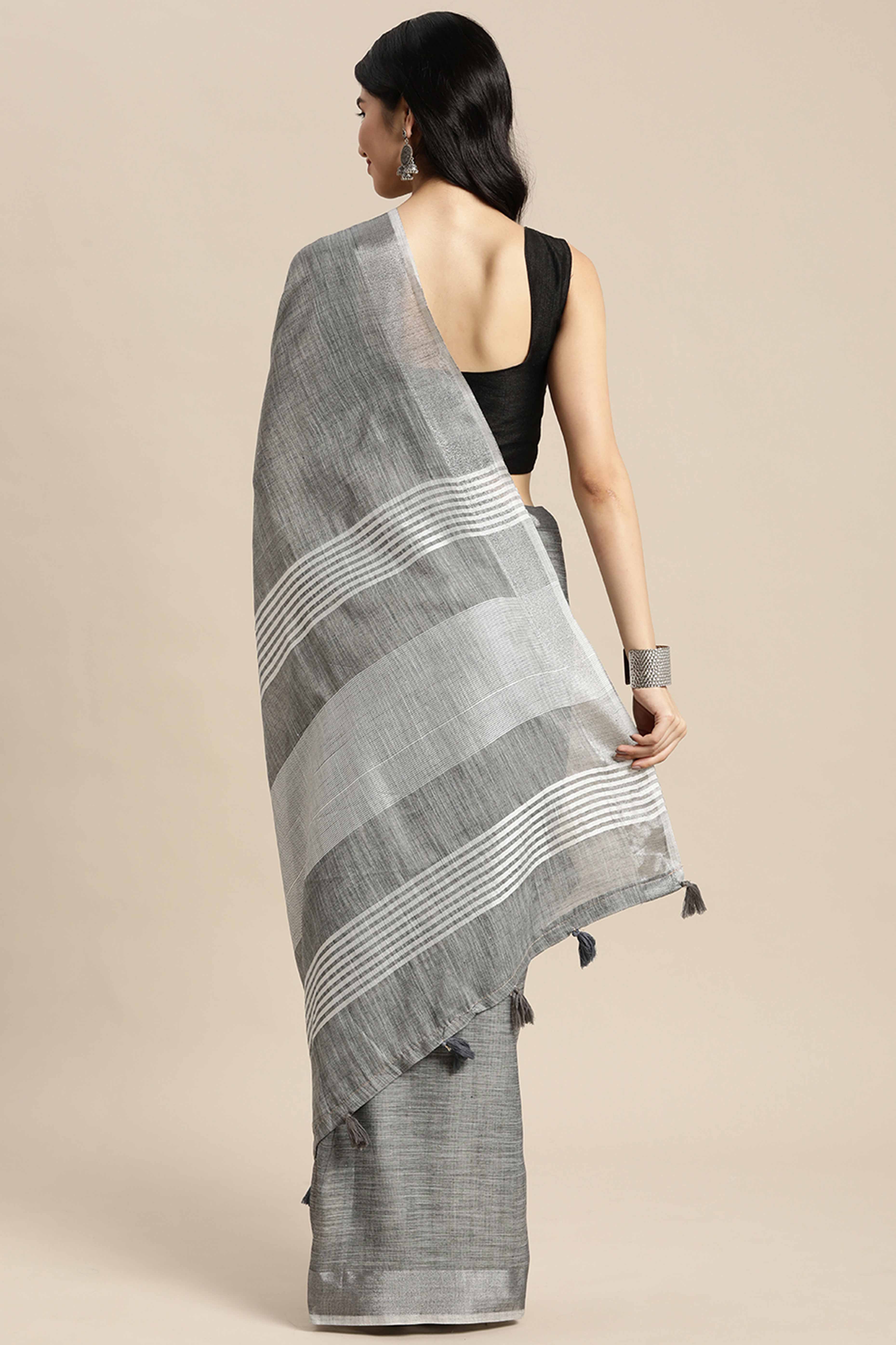 Grey Linen Saree Adorned With Silver Zari Weaving Border & Pallu