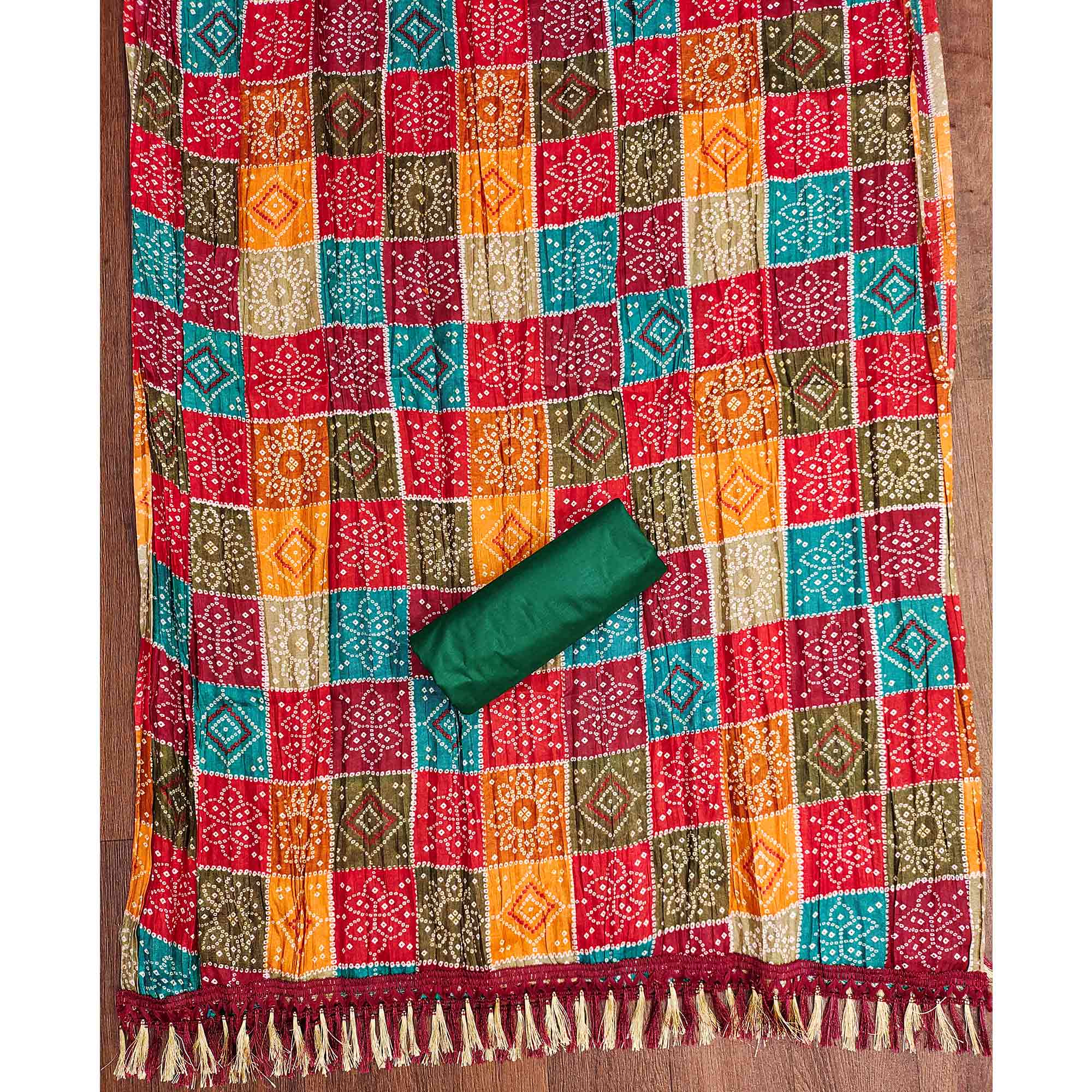 Green Floral Thread Embroidered Dress Material In Soft Cotton Blend