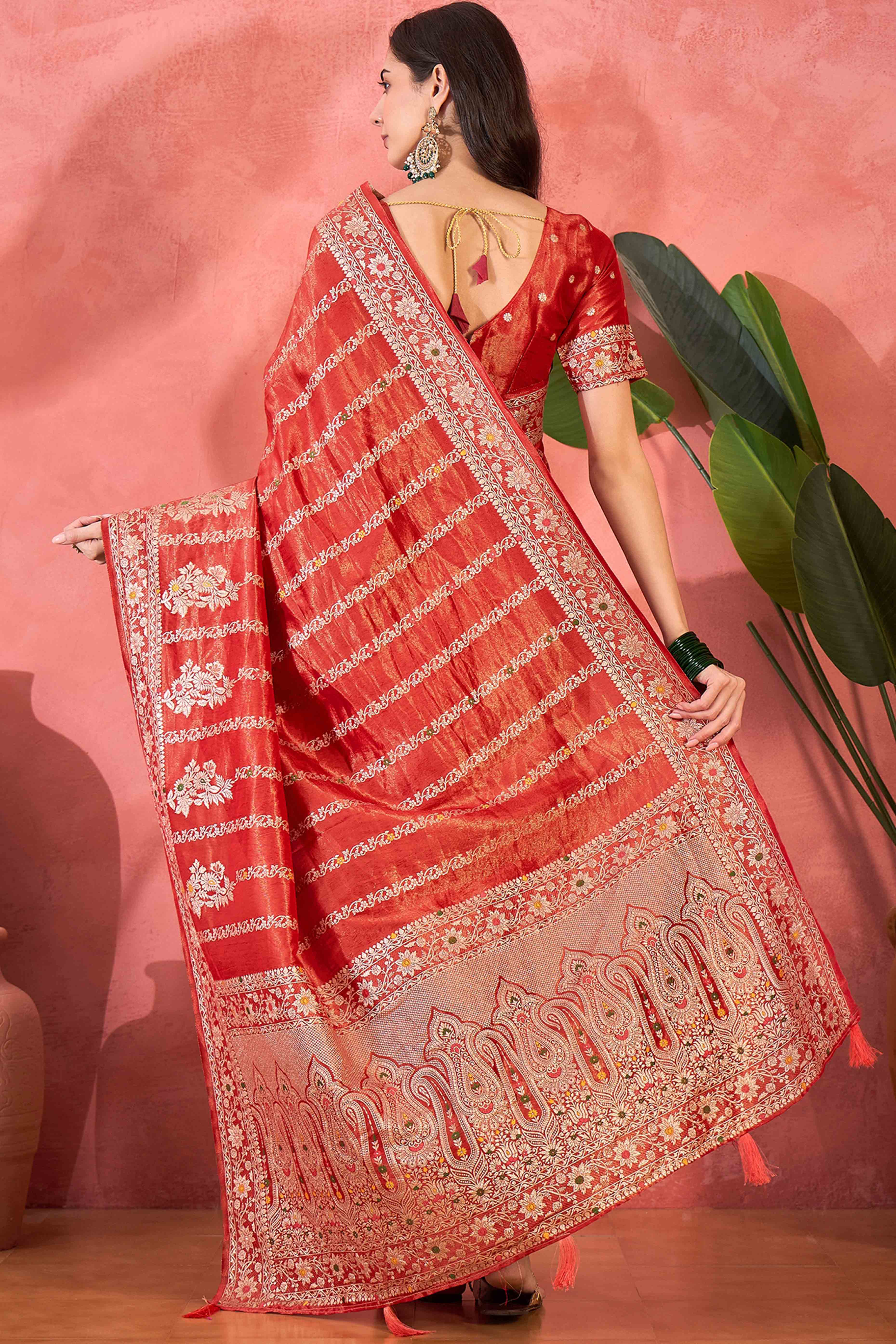 Floral Zari Woven Red Saree In Shimmer Finish With Elegant Tassel Pallu