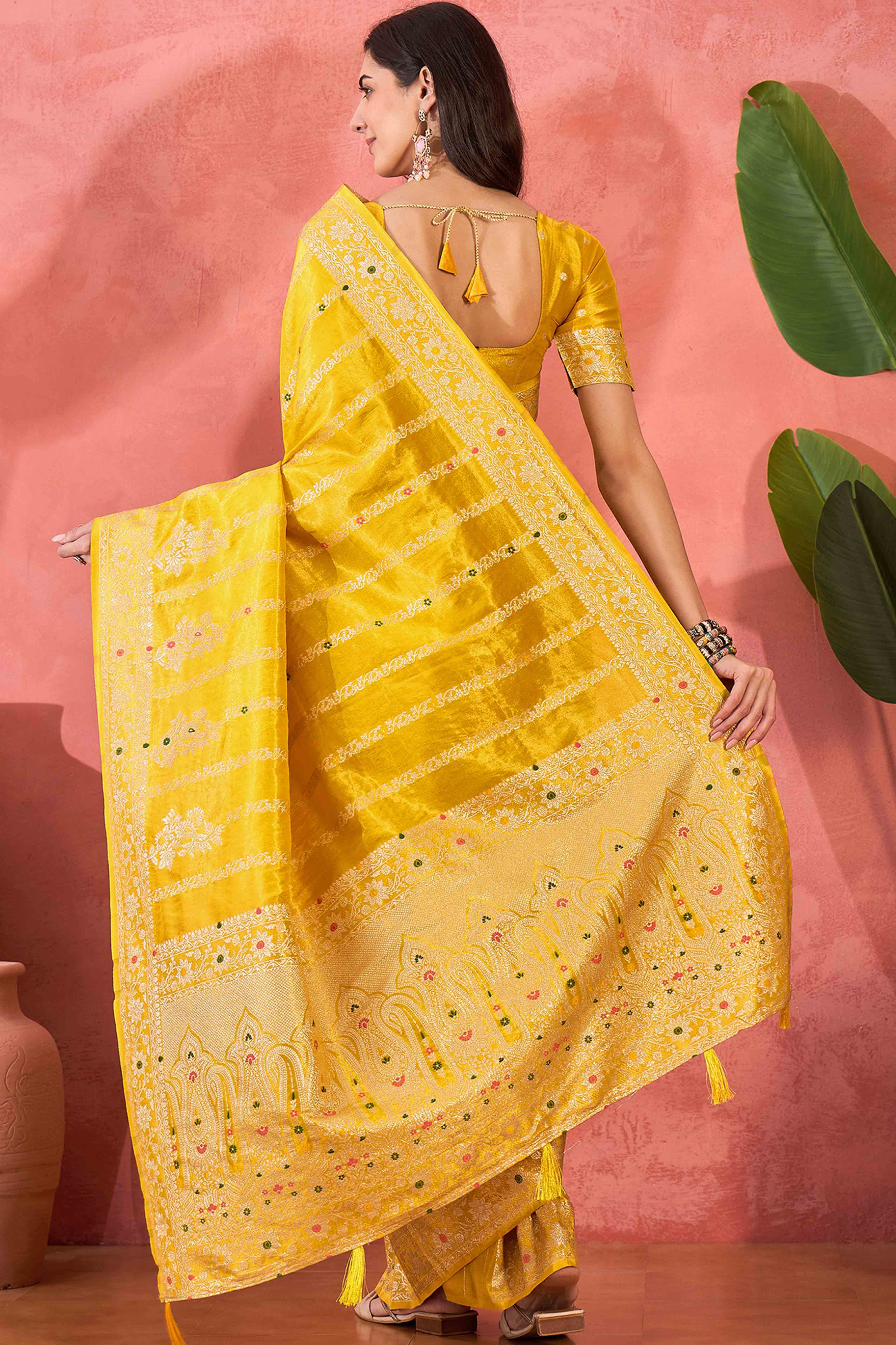 Floral Zari Woven Yellow Saree In Shimmer Finish With Elegant Tassel Pallu