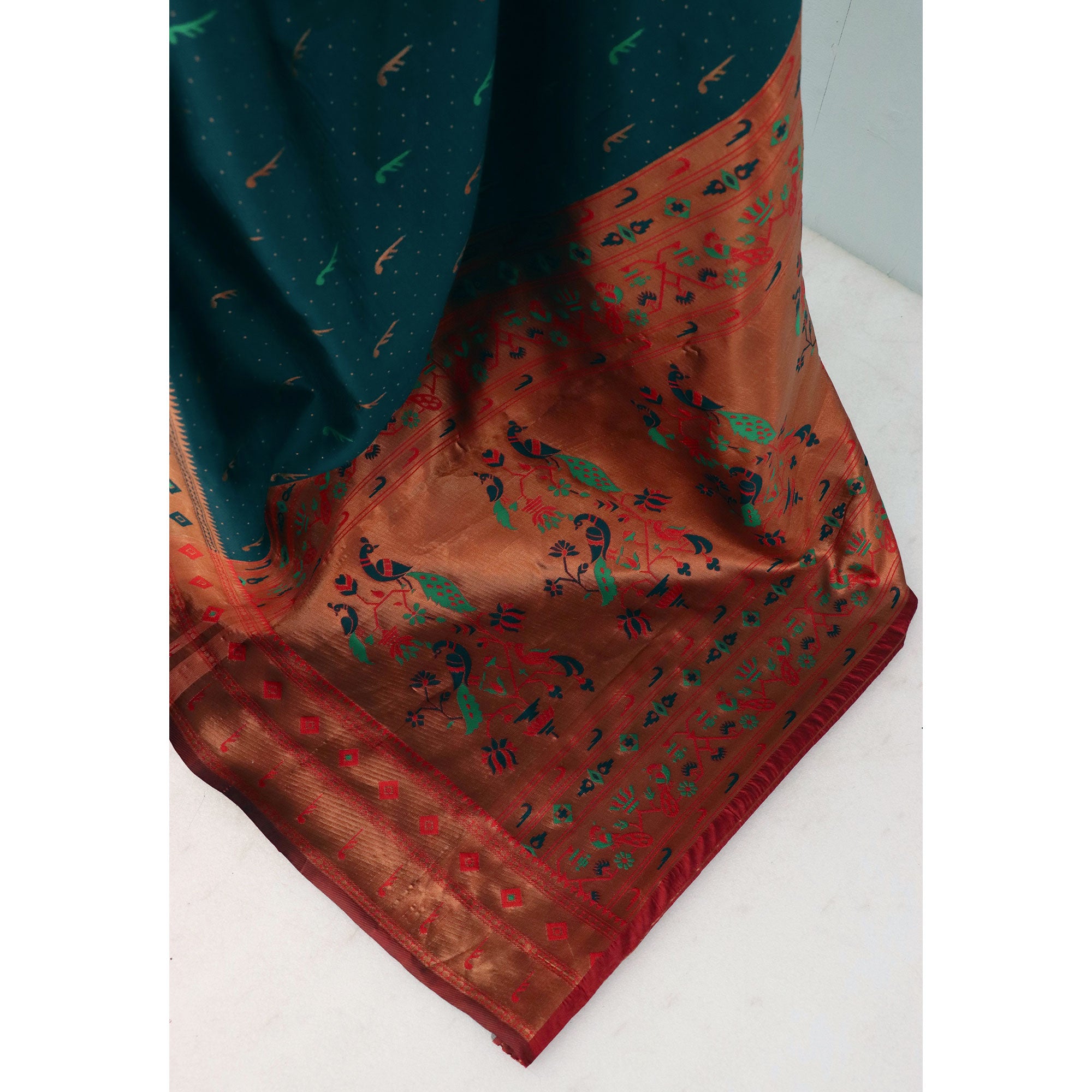 Morpich Green Woven Pure Silk Paithani Saree