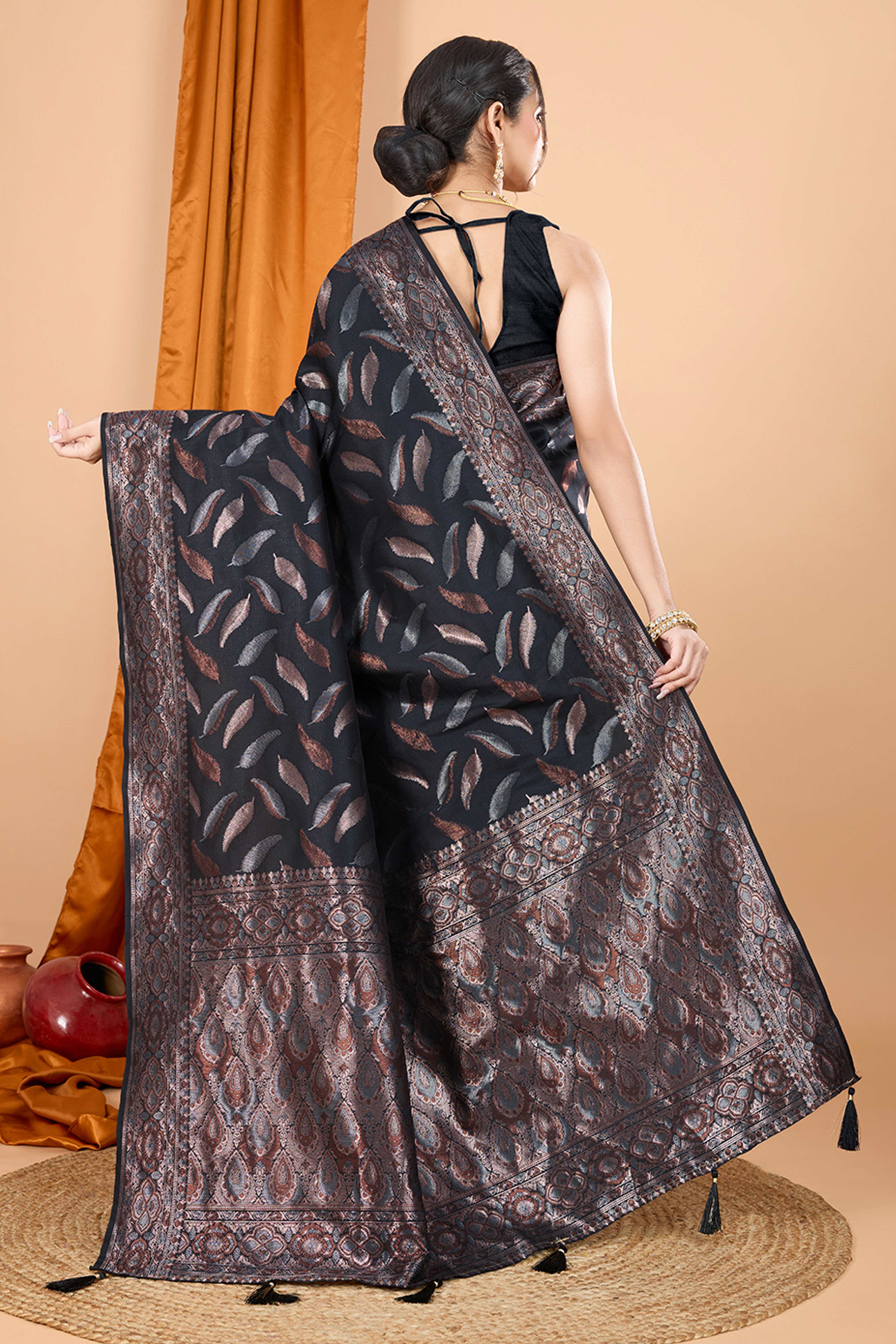 Black Pure Silk Saree With Intricate Leaf Pattern Zari Weaving & Graceful Tassels