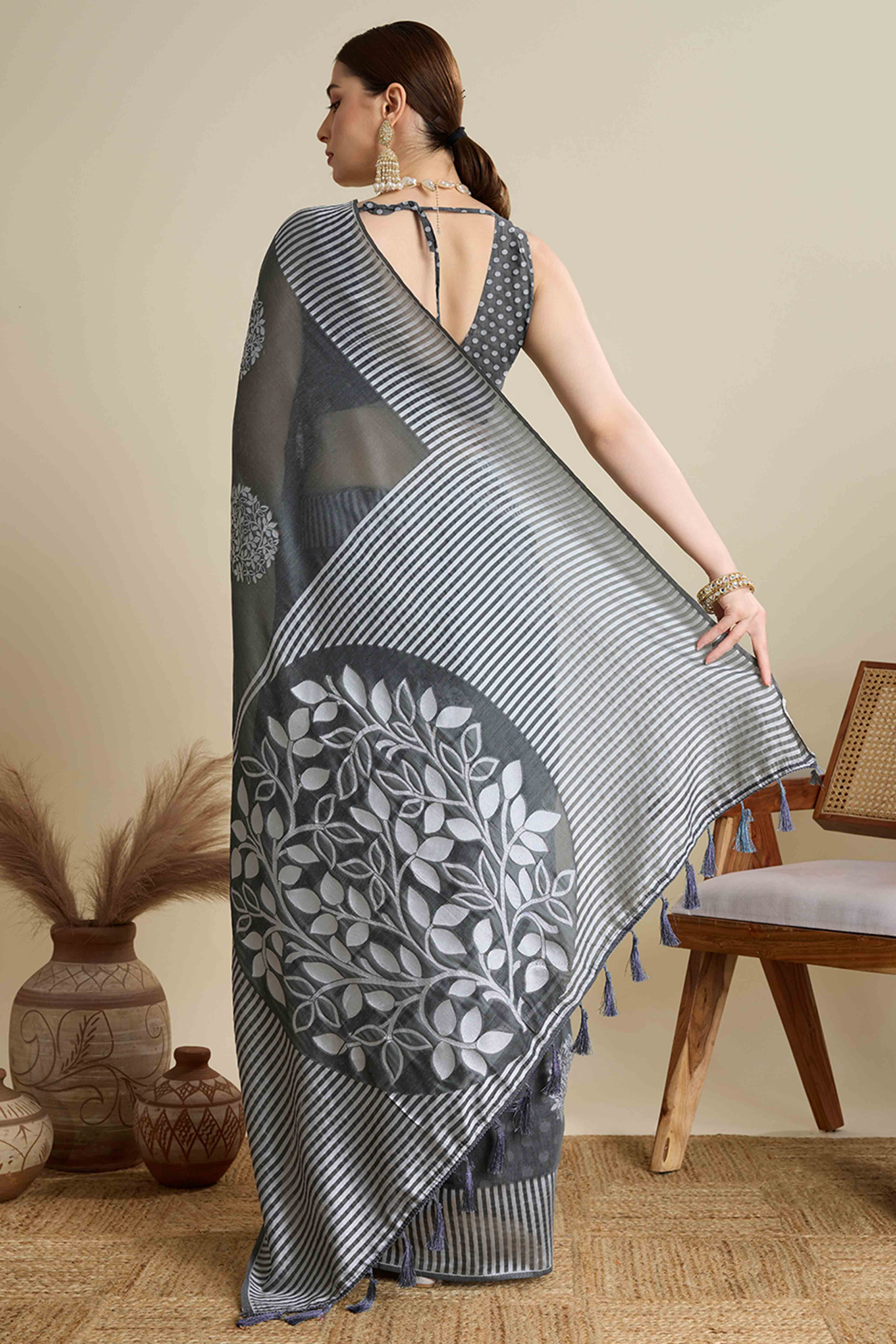 Grey Elegance Soft Cotton Silk Saree with Beautifully Woven Floral Designs