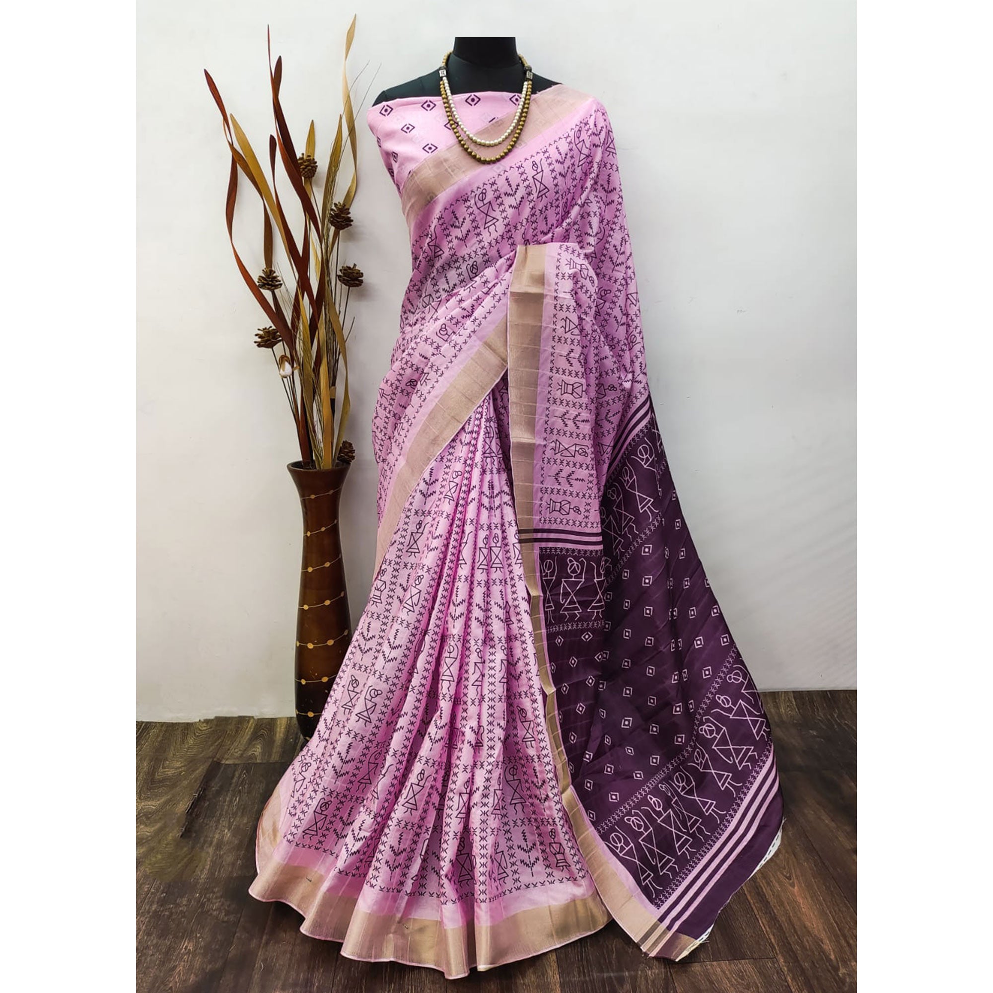 Pink Digital Printed Dola Silk Saree With Jacquard Zari Border