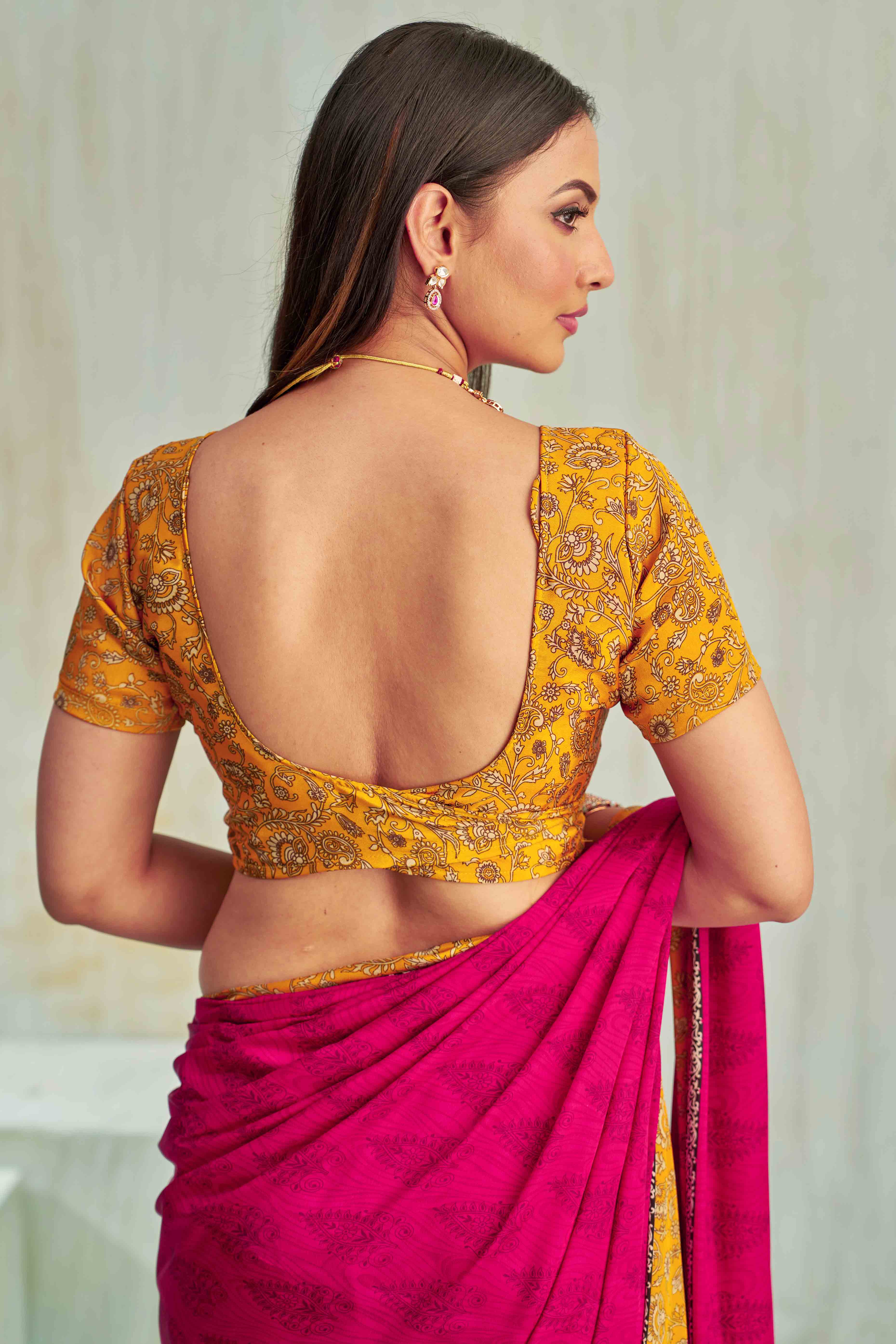 Pink Crepe Silk Saree Featuring Delicate Floral Print Work