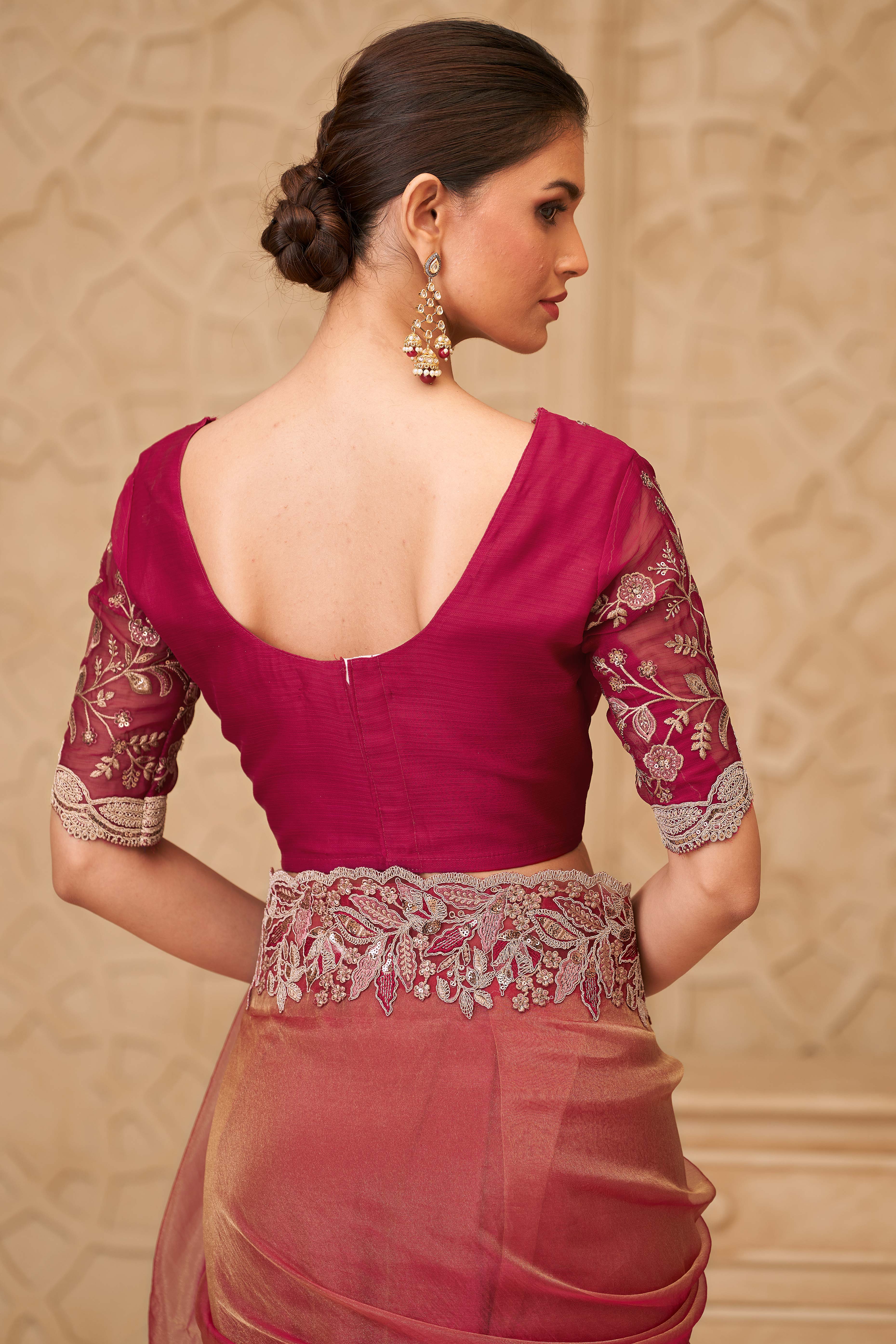 Shimmering Pink Georgette Saree with Graceful Thread Embellishment and Sequins
